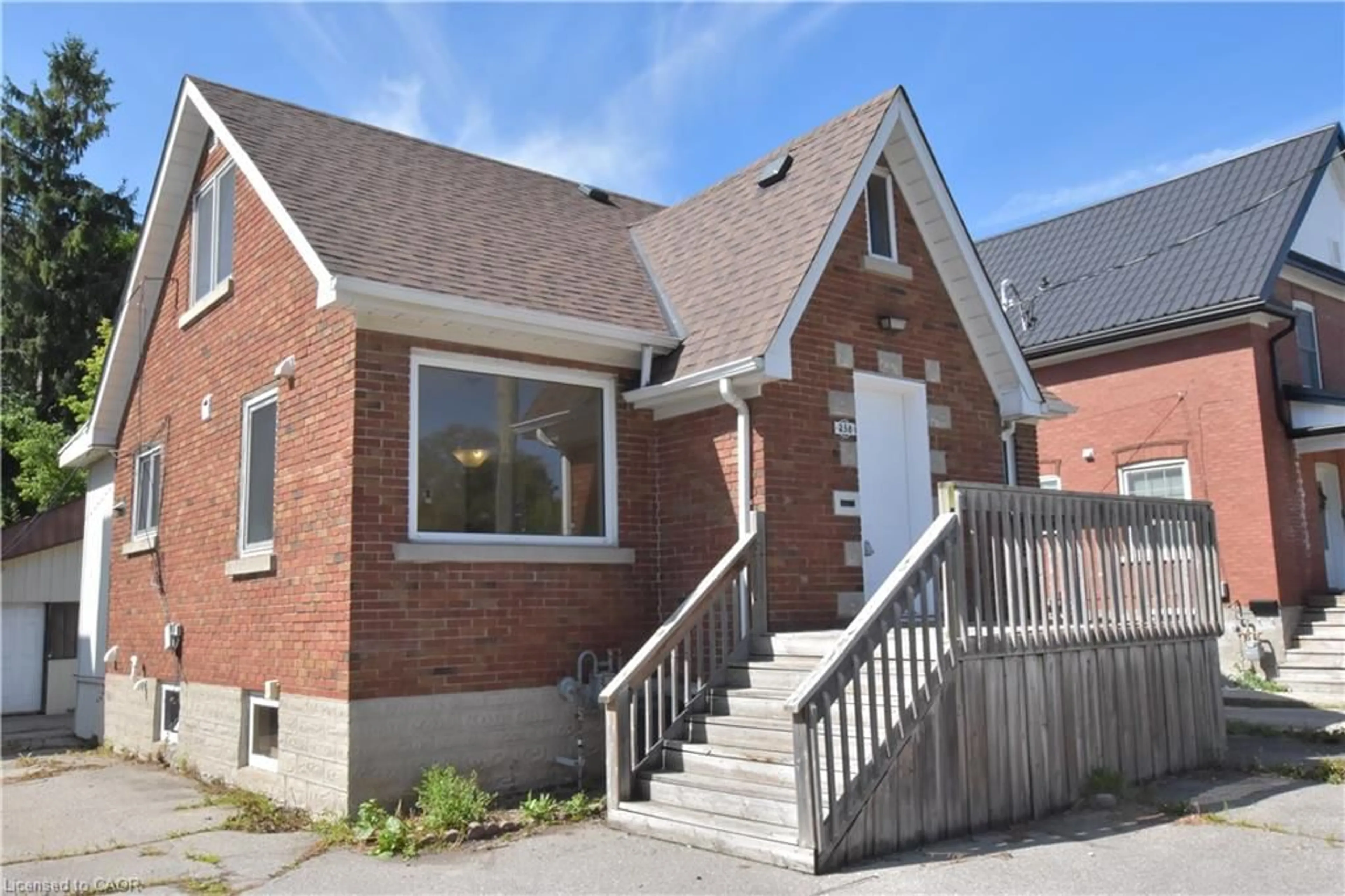 Home with brick exterior material, street for 238 Lowther St, Cambridge Ontario N3H 1Y1