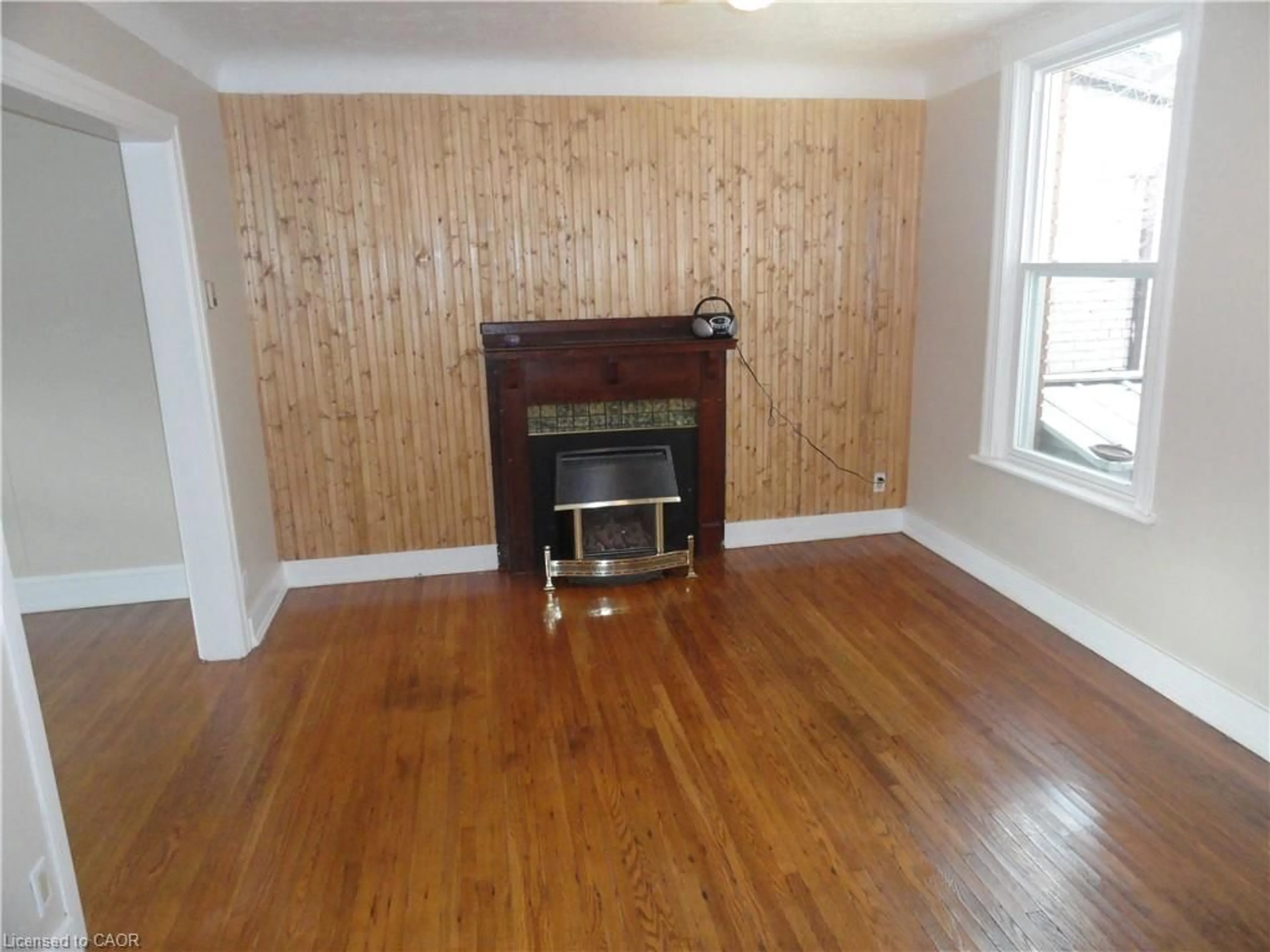 A pic of a room for 37 Dundas St, Dundas Ontario L9H 1A1
