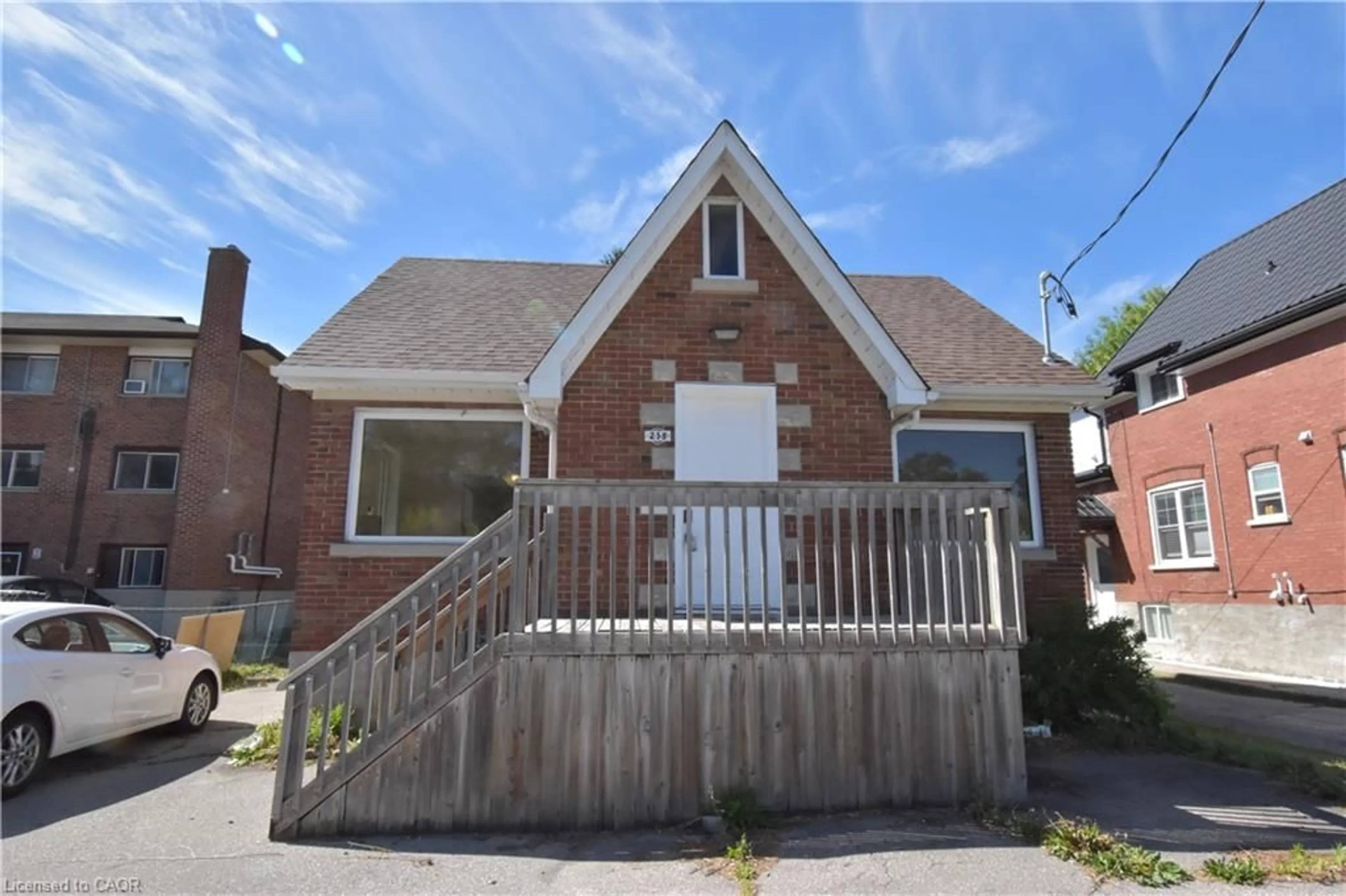 Home with brick exterior material, street for 238 Lowther St, Cambridge Ontario N3H 1Y1