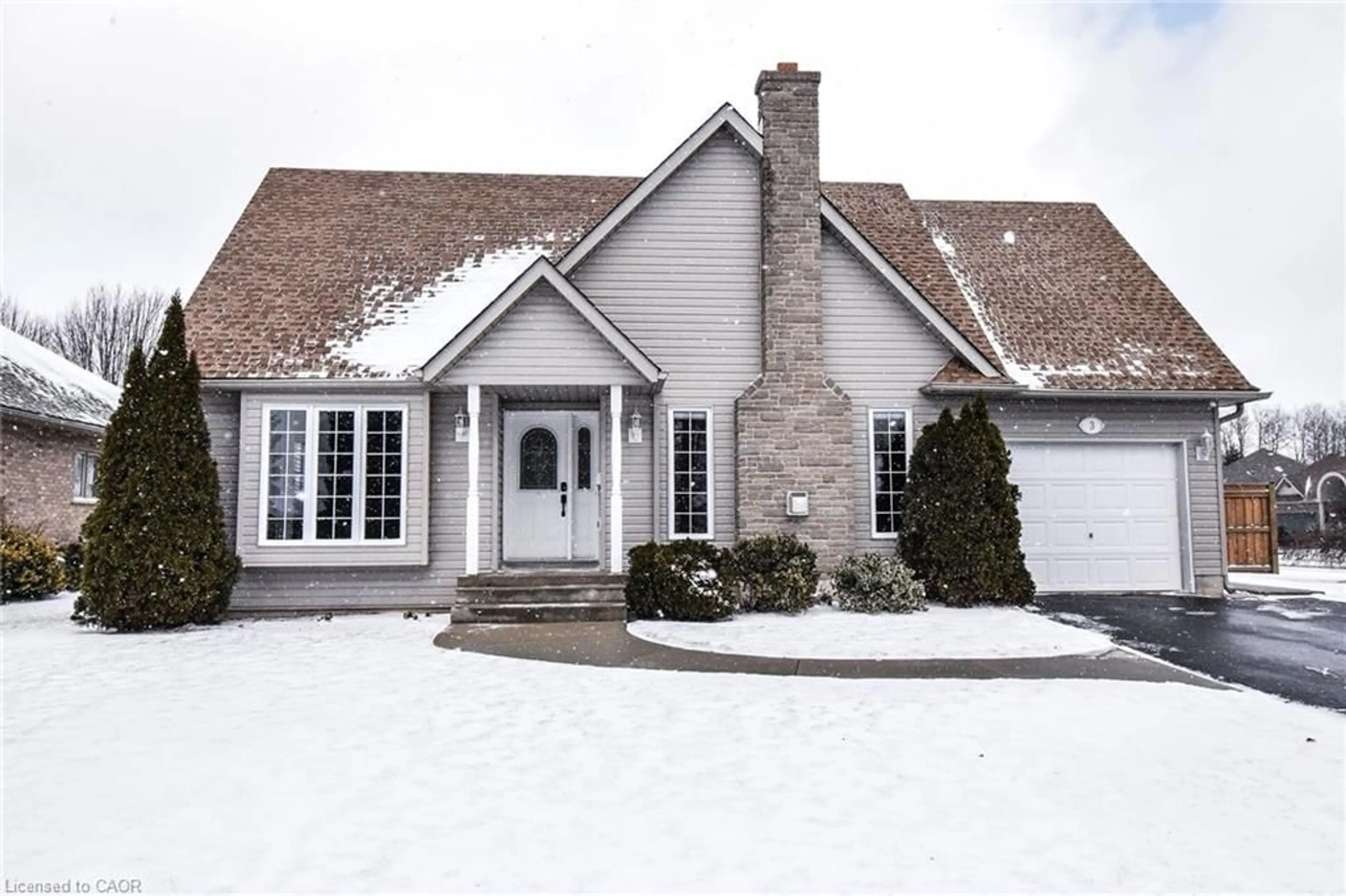 Home with brick exterior material, street for 3 Meadowbrook Crt, Dunnville Ontario N1A 3H6