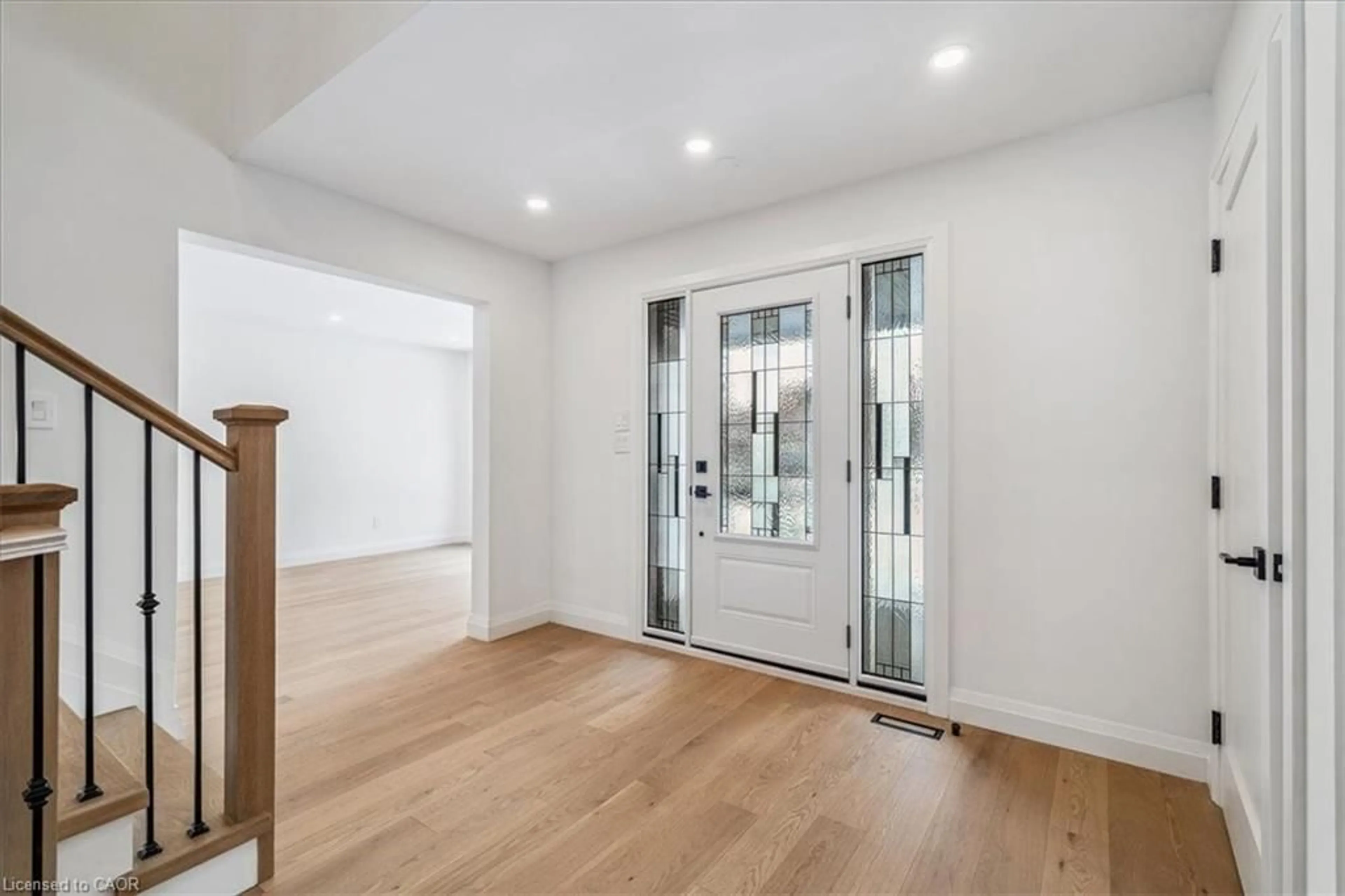 Indoor entryway for 82 Marilyn St, Caledon East Ontario L7C 1H7