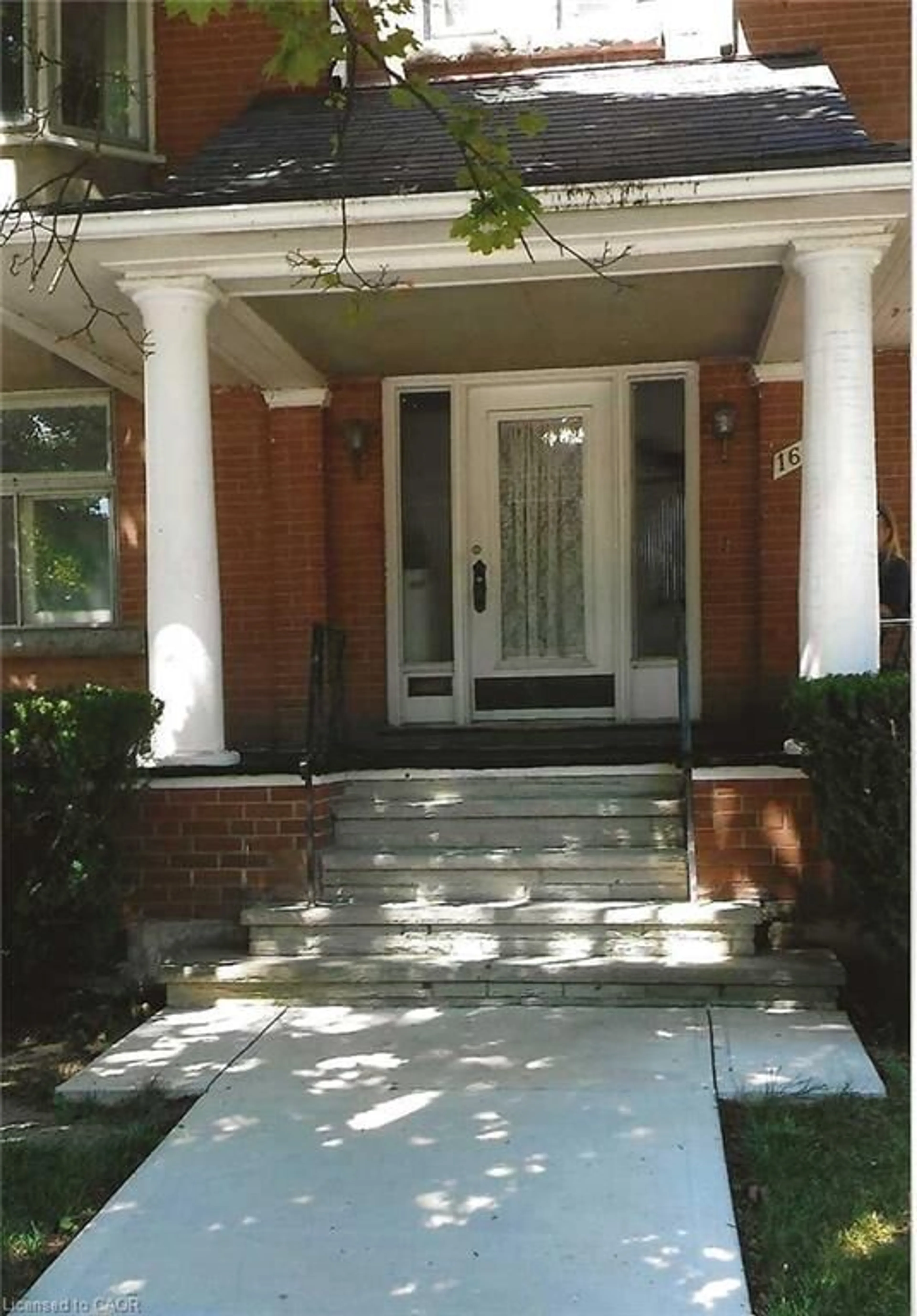 Home with brick exterior material, street for 16 Wellington St, Brampton Ontario L6W 1Y2