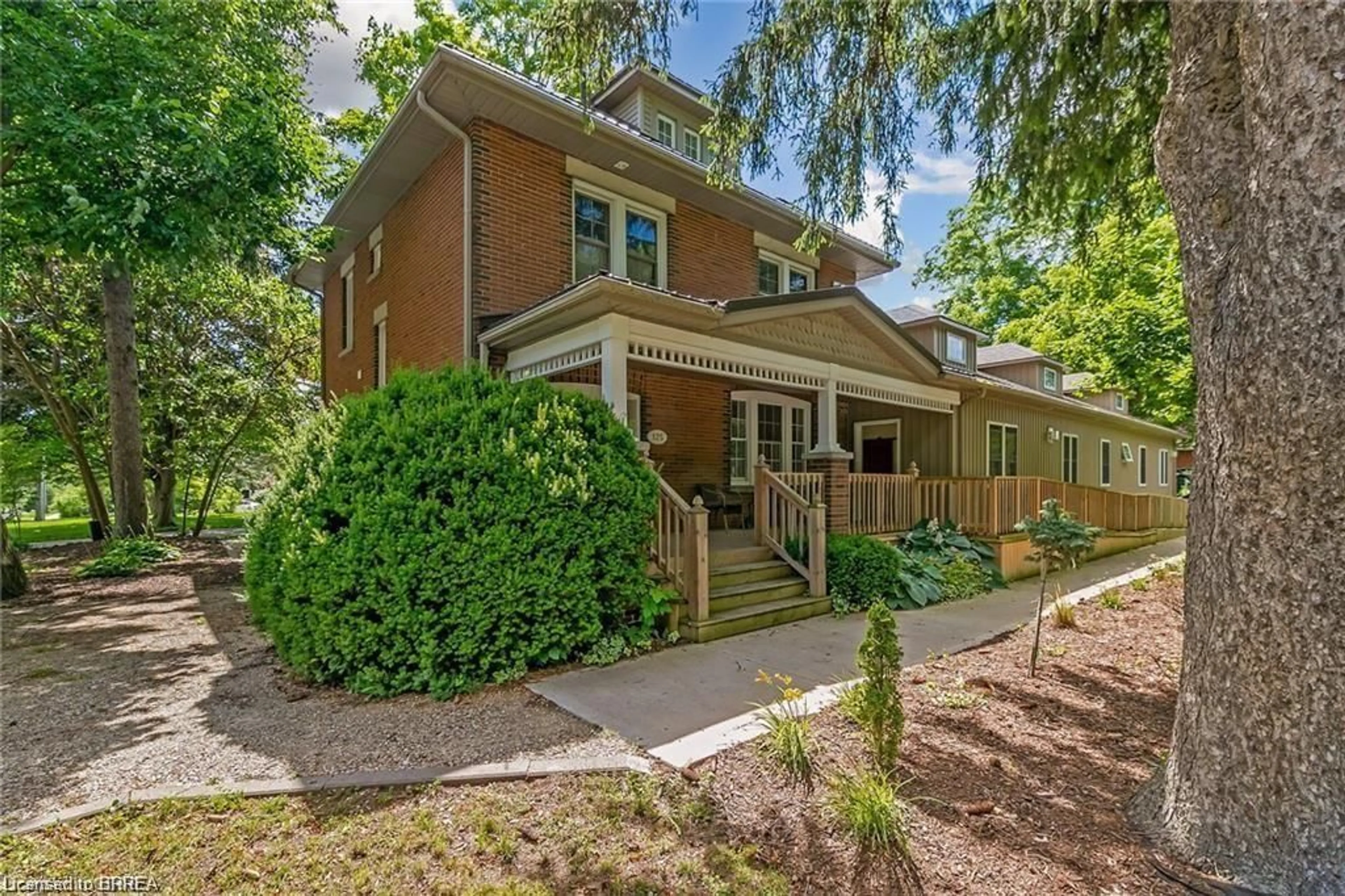 Home with brick exterior material, street for 125 Richardson St, Rockwood Ontario N0B 2K0