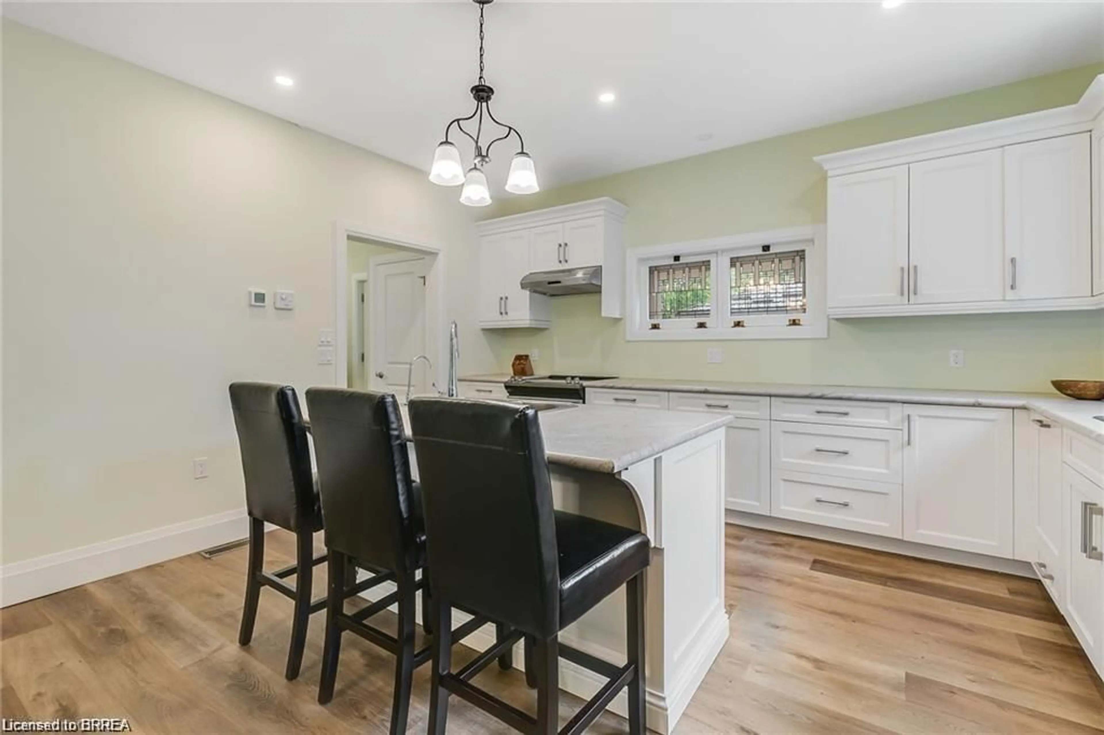 Open concept kitchen, unknown for 125 Richardson St, Rockwood Ontario N0B 2K0