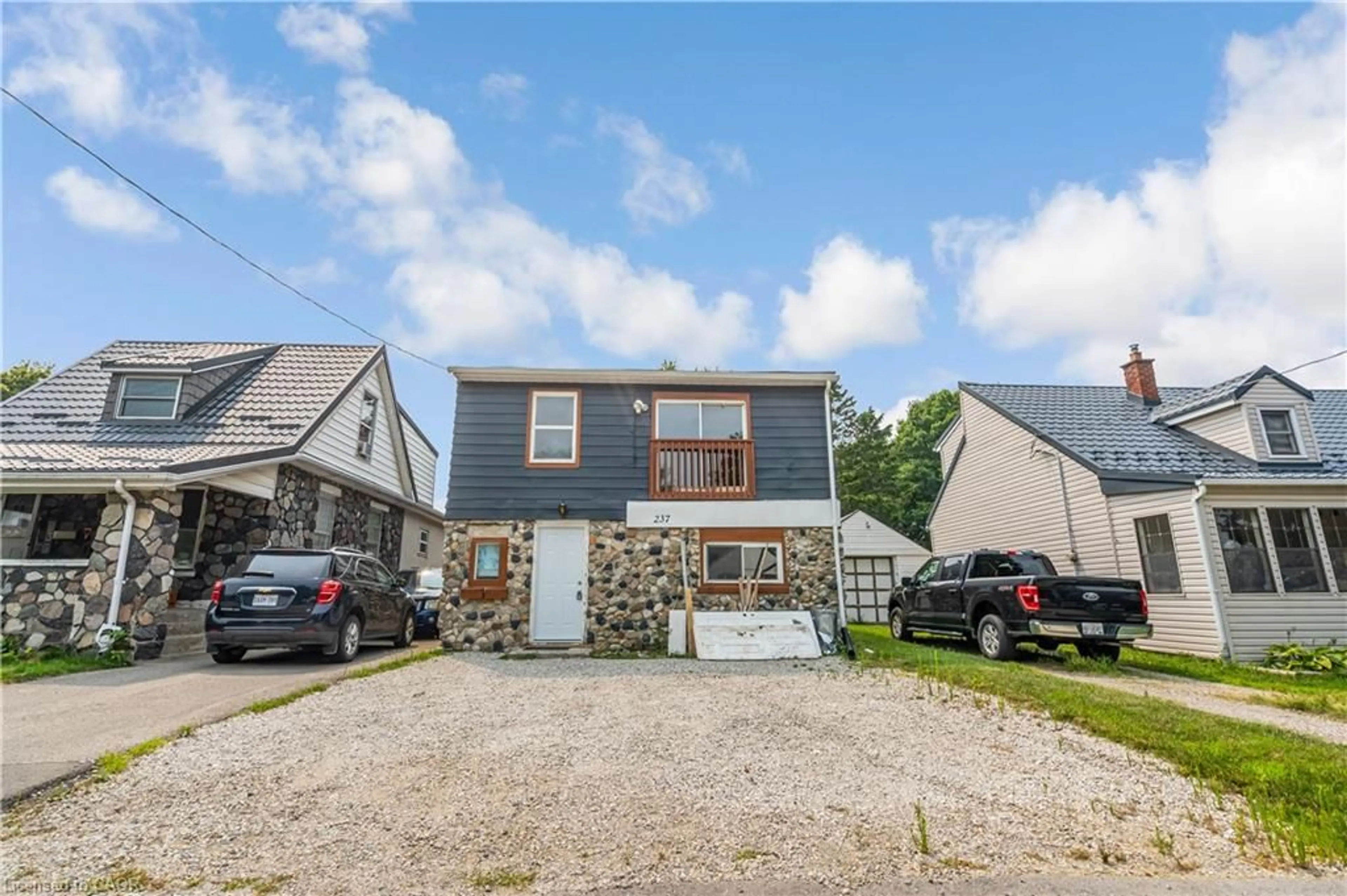 Unknown for 237 St. Julien St, London Ontario N5Z 2N2