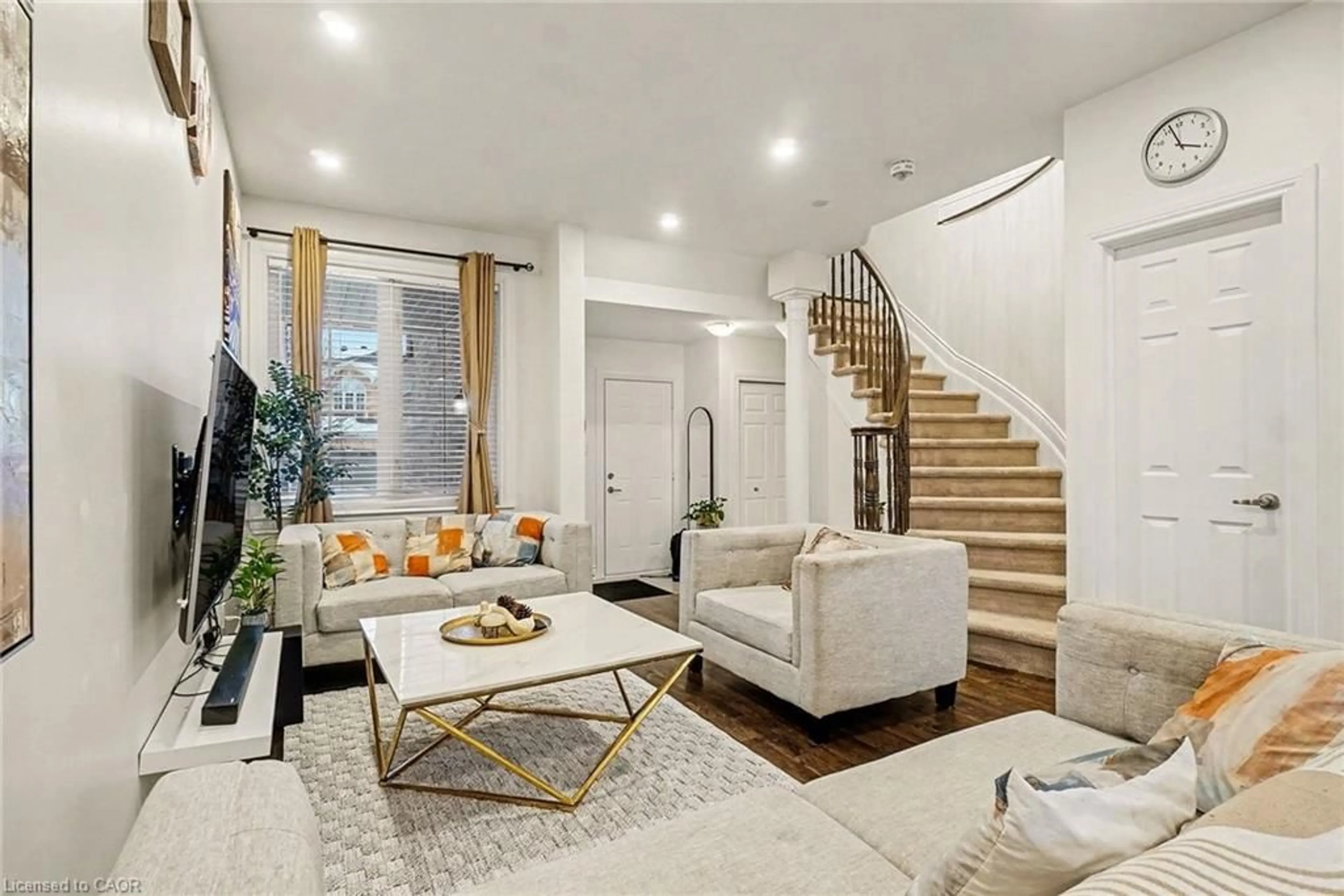 Living room with furniture, unknown for 145 Desmond Trudeau Dr, Arnprior Ontario K7S 3G9