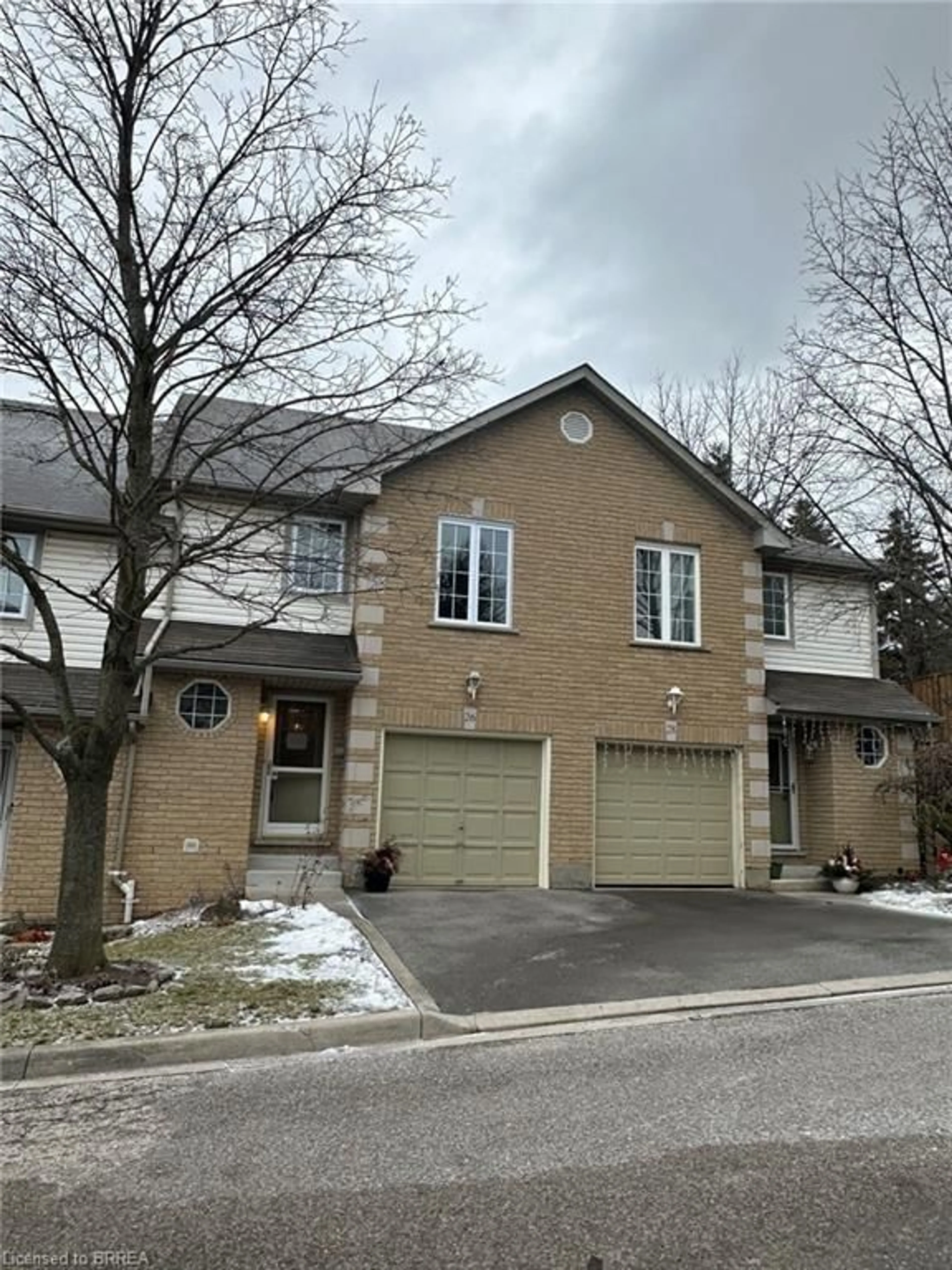 Home with brick exterior material, street for 31 Moss Blvd #26, Dundas Ontario L9H 7A6