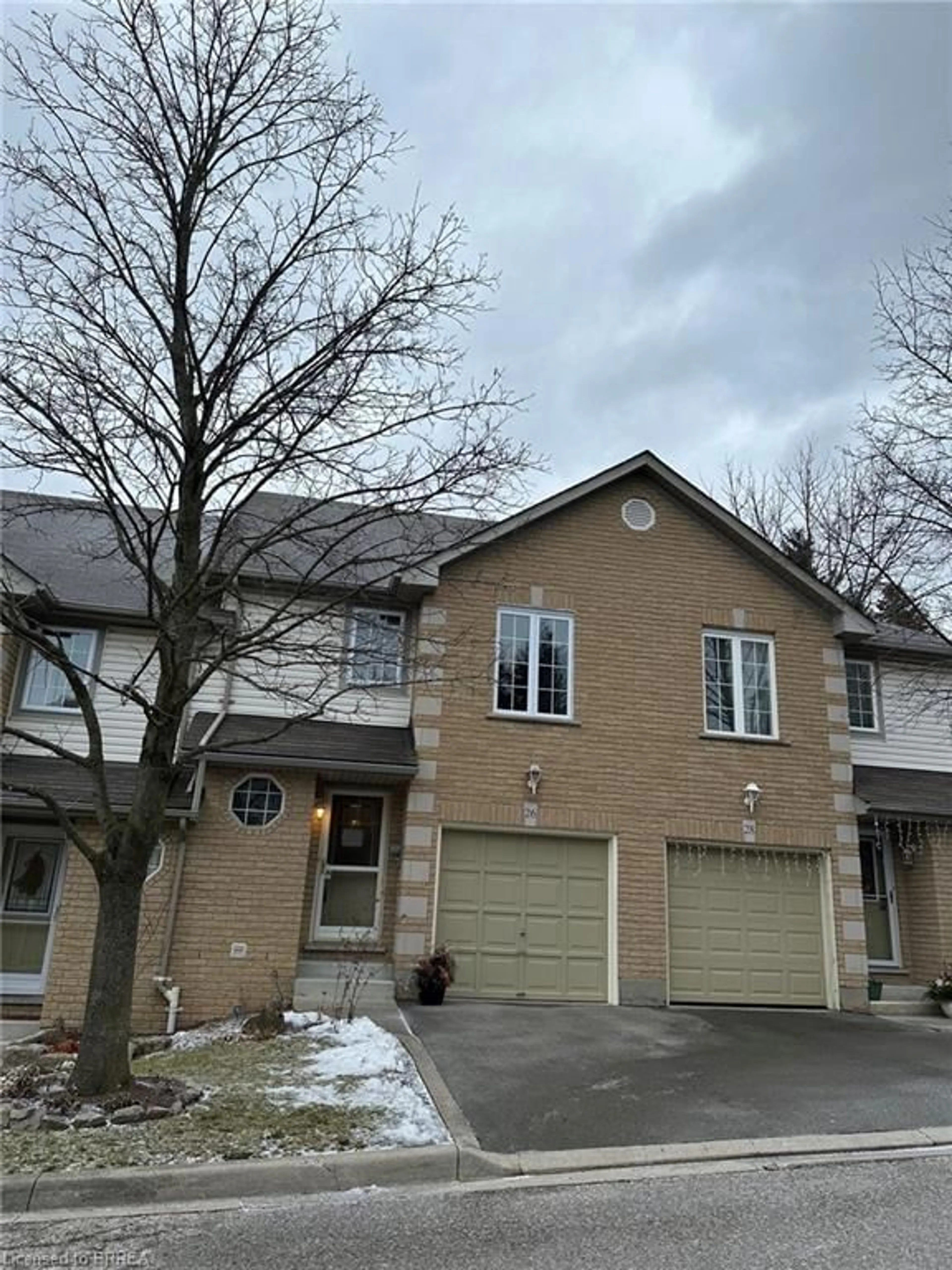 Home with brick exterior material, street for 31 Moss Blvd #26, Dundas Ontario L9H 7A6