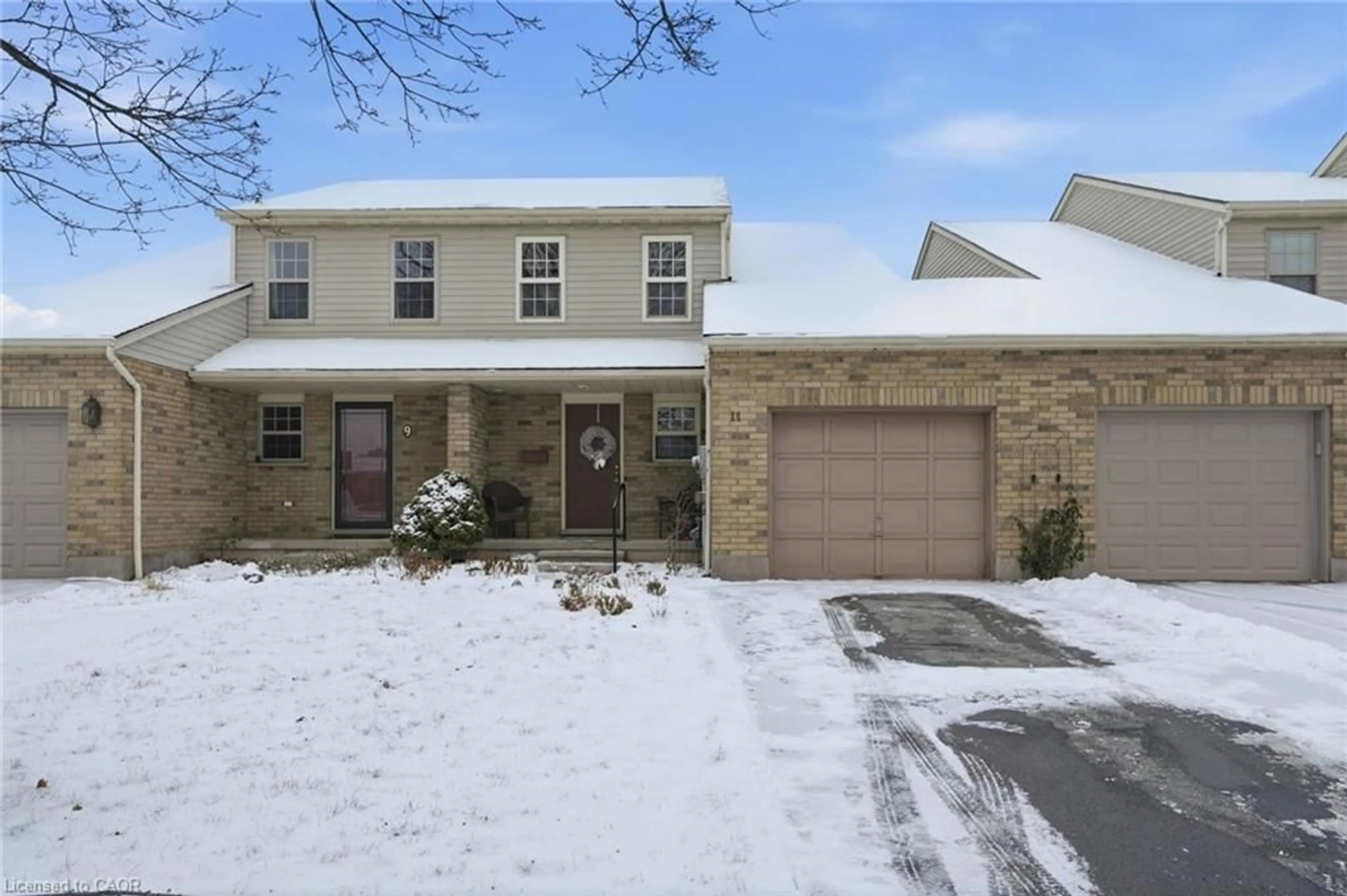 Home with brick exterior material, street for 11 Terrama Crt, St. Catharines Ontario L2S 3X1