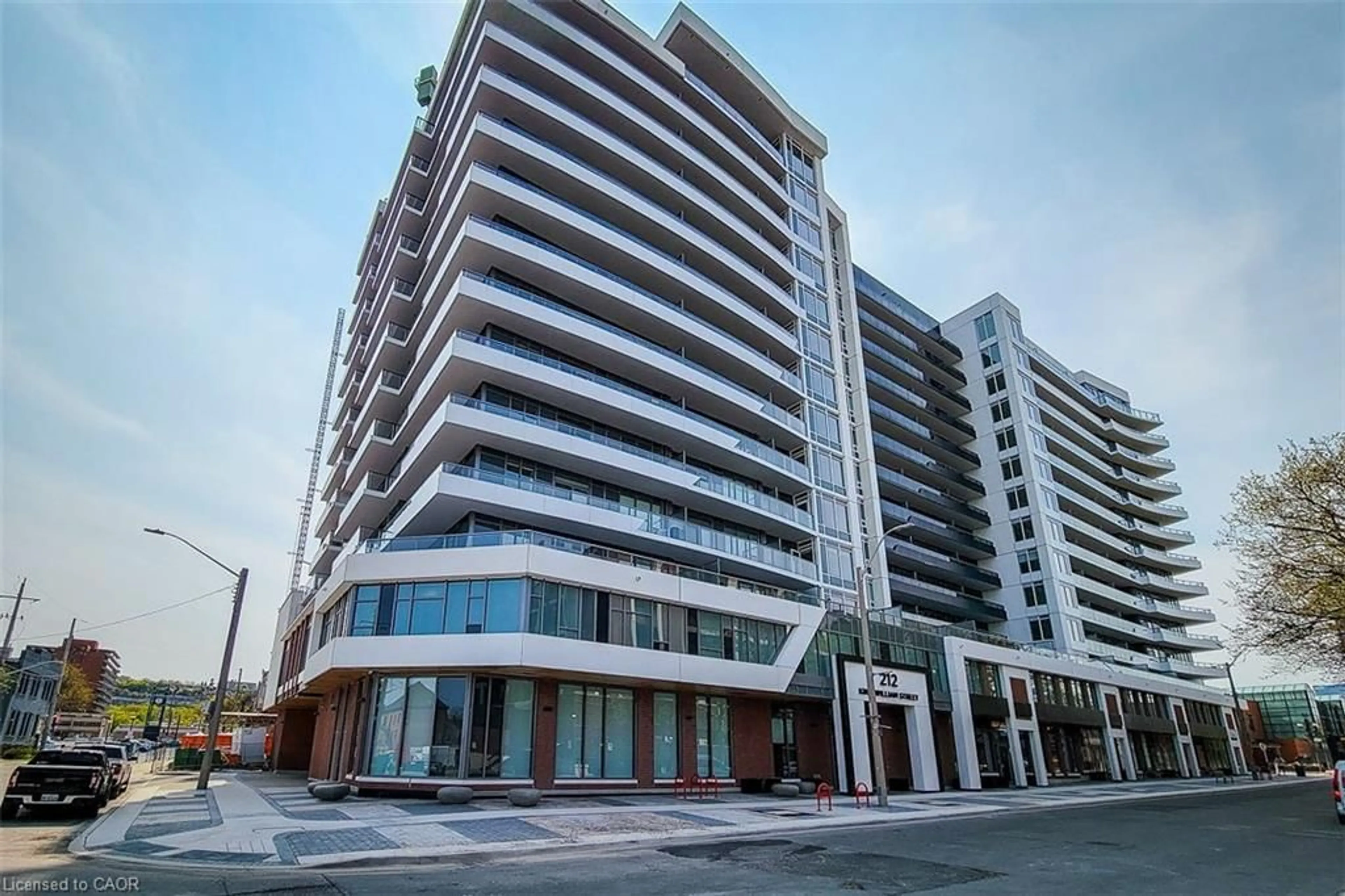 Indoor foyer for 212 King William St #1119, Hamilton Ontario L8R 0A7