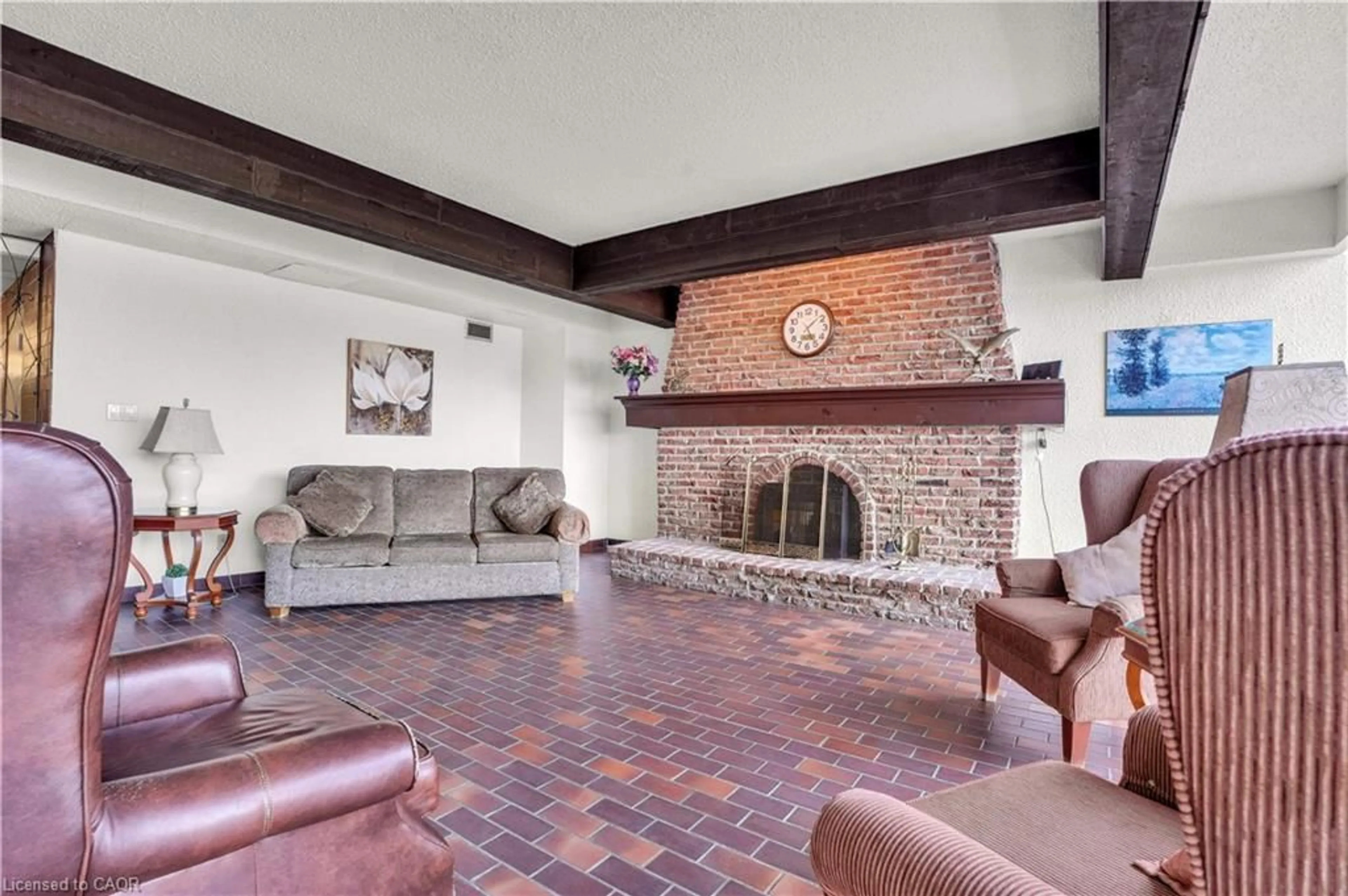 Lobby for 225 Harvard Pl #809, Waterloo Ontario N2J 4H4