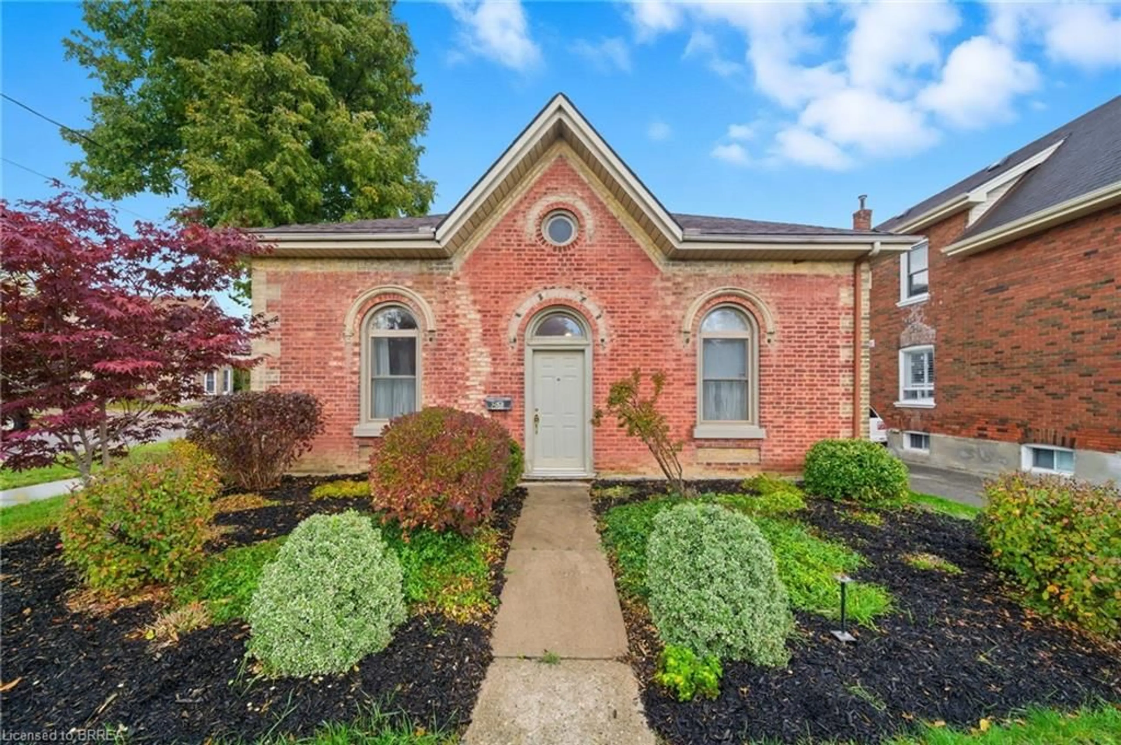 Home with brick exterior material, street for 89 Murray St, Brantford Ontario N3S 5P1