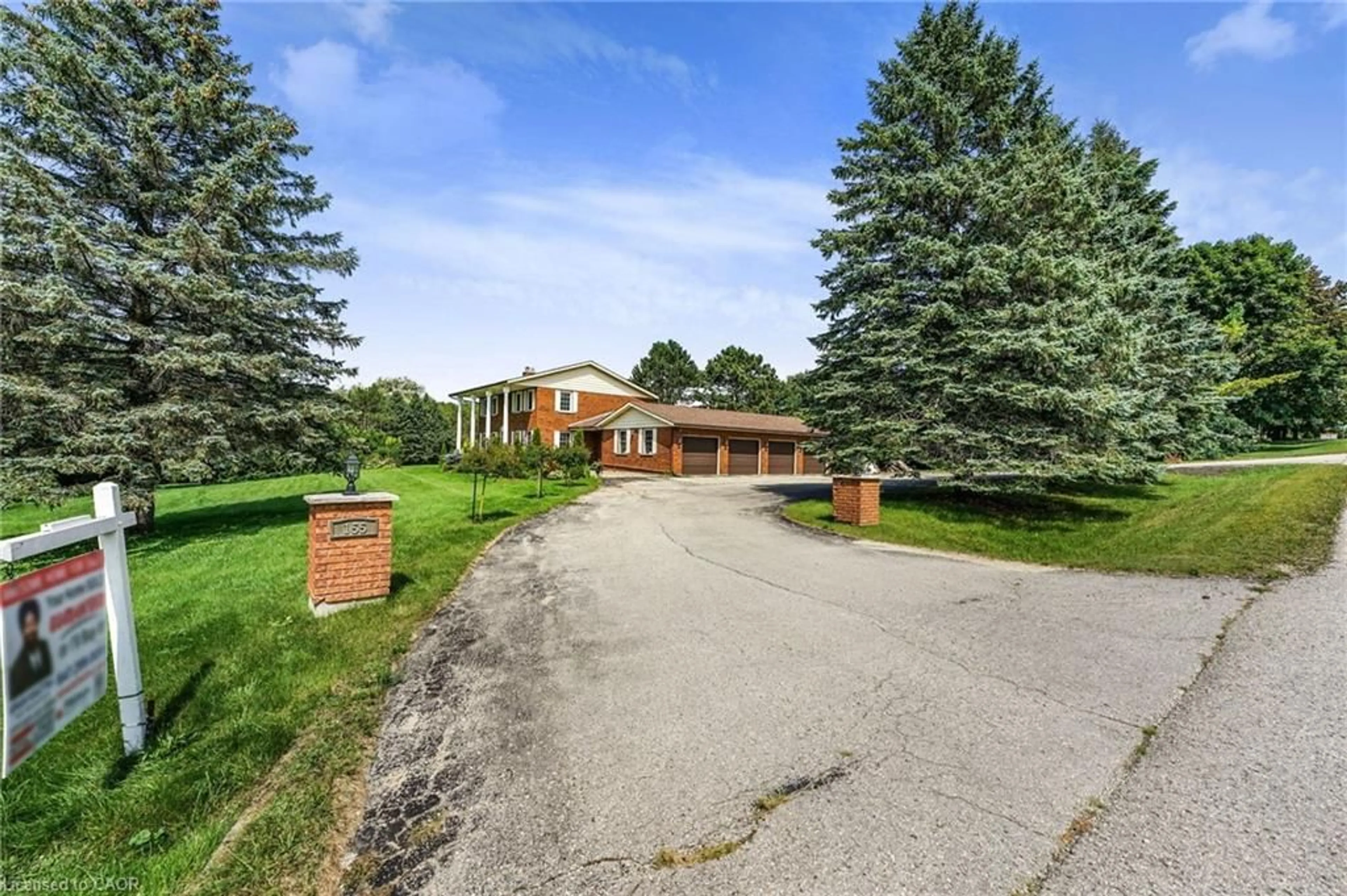 A pic from outside/outdoor area/front of a property/back of a property/a pic from drone, unknown for 155 Clyde St, Mount Forest Ontario N0G 2L3