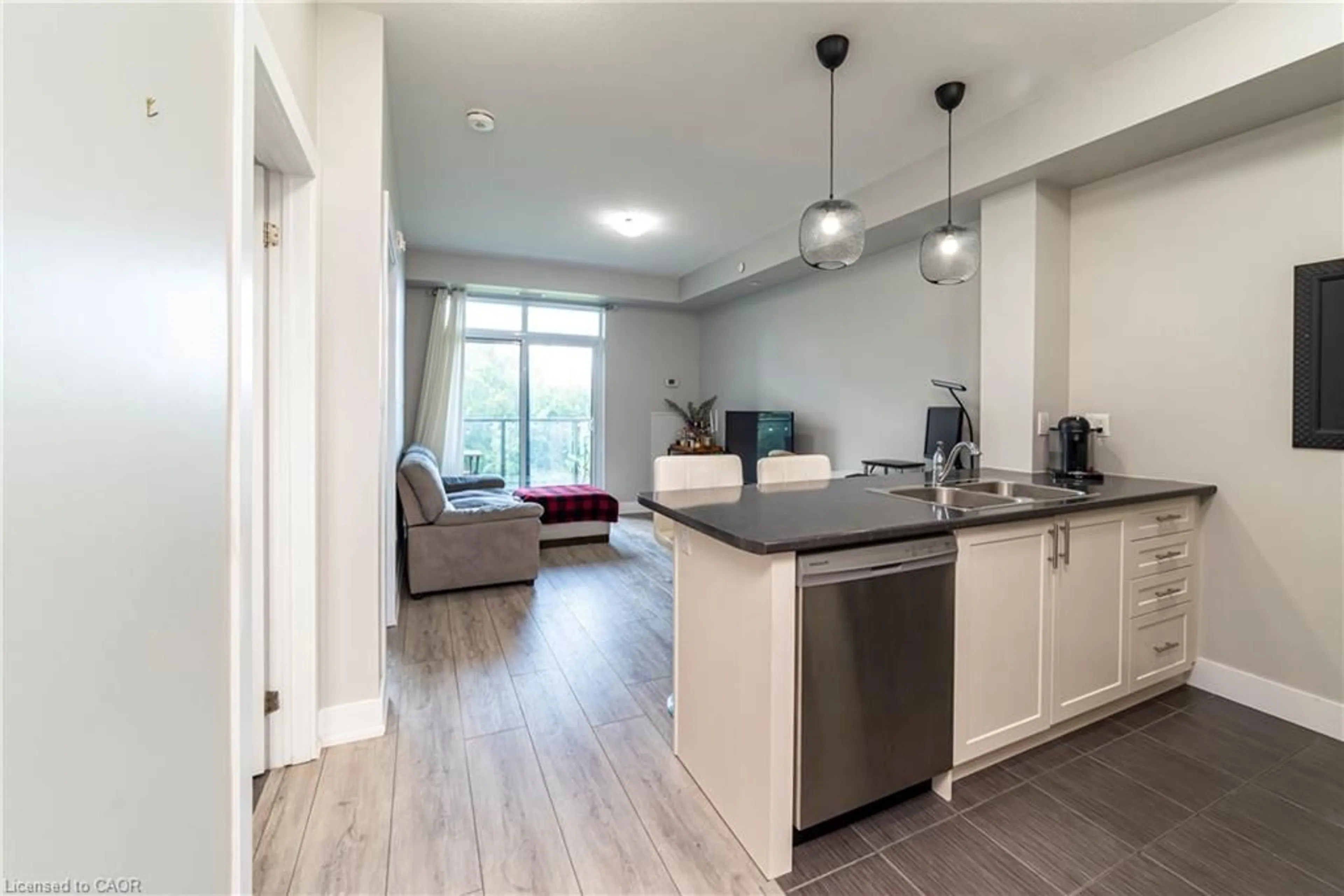 Open concept kitchen, unknown for 125 Shoreview Pl #226, Stoney Creek Ontario L8E 0K3