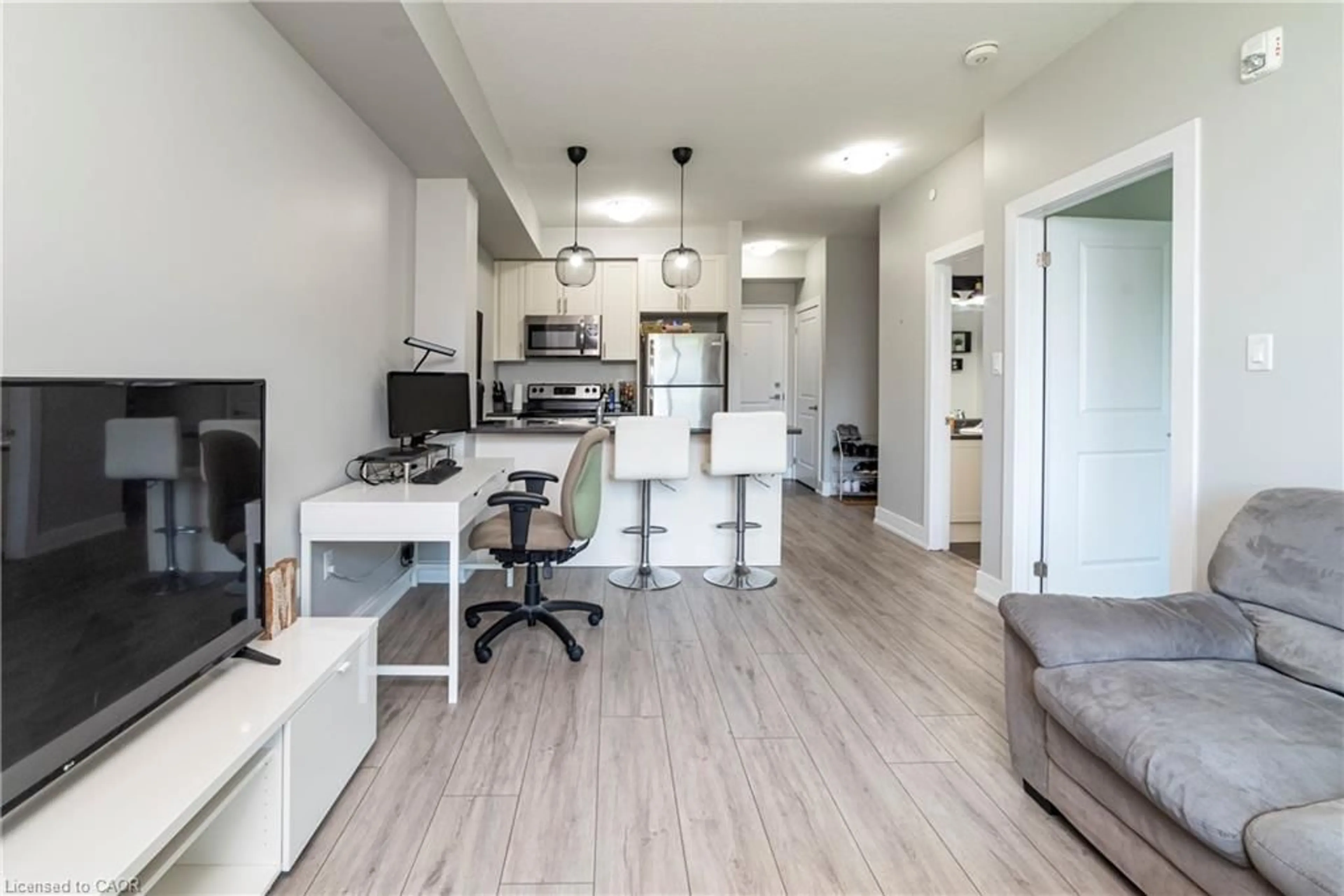 Open concept kitchen, unknown for 125 Shoreview Pl #226, Stoney Creek Ontario L8E 0K3