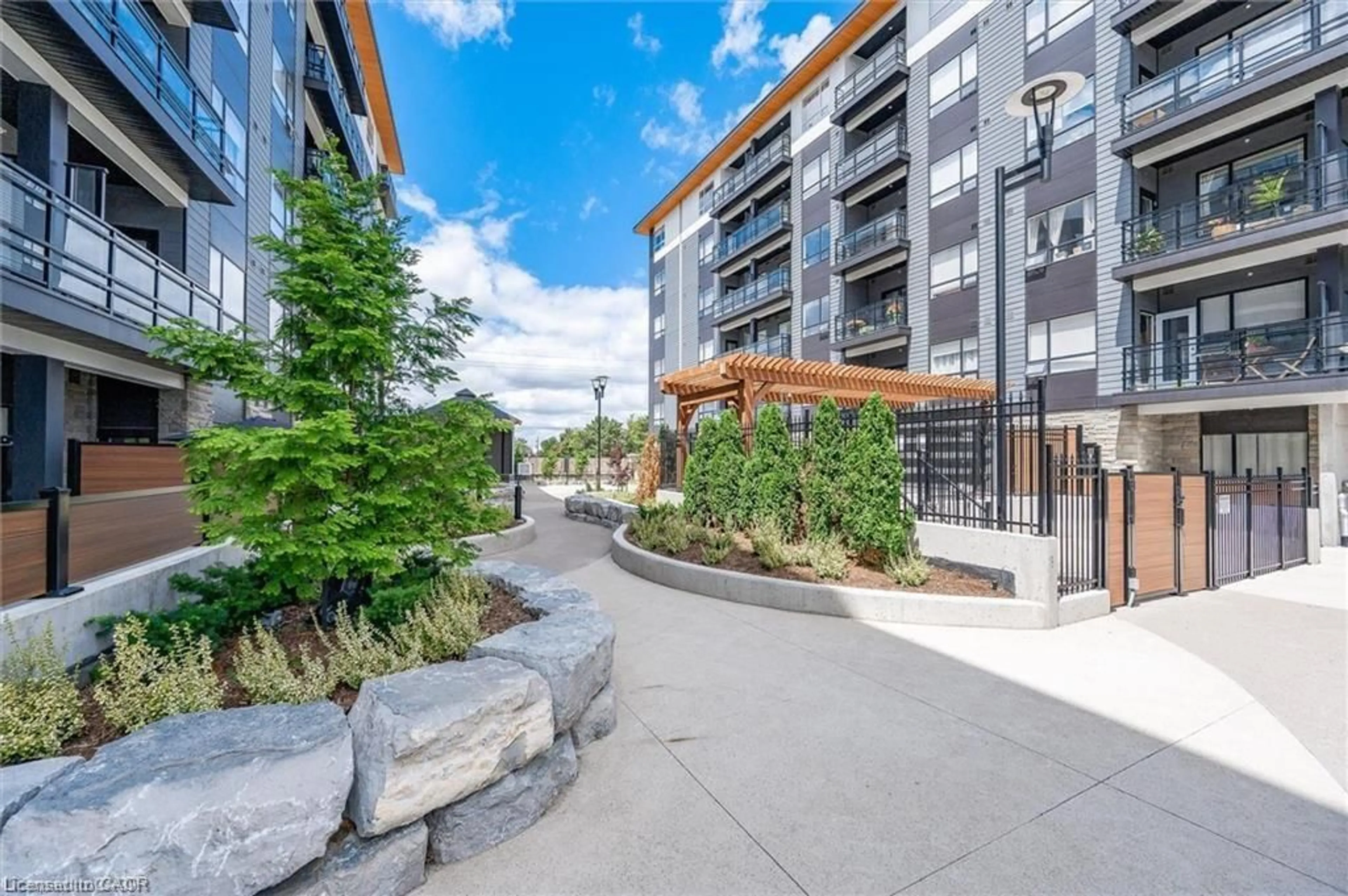 Patio, street for 255 Northfield Dr #612, Waterloo Ontario N2K 0G5