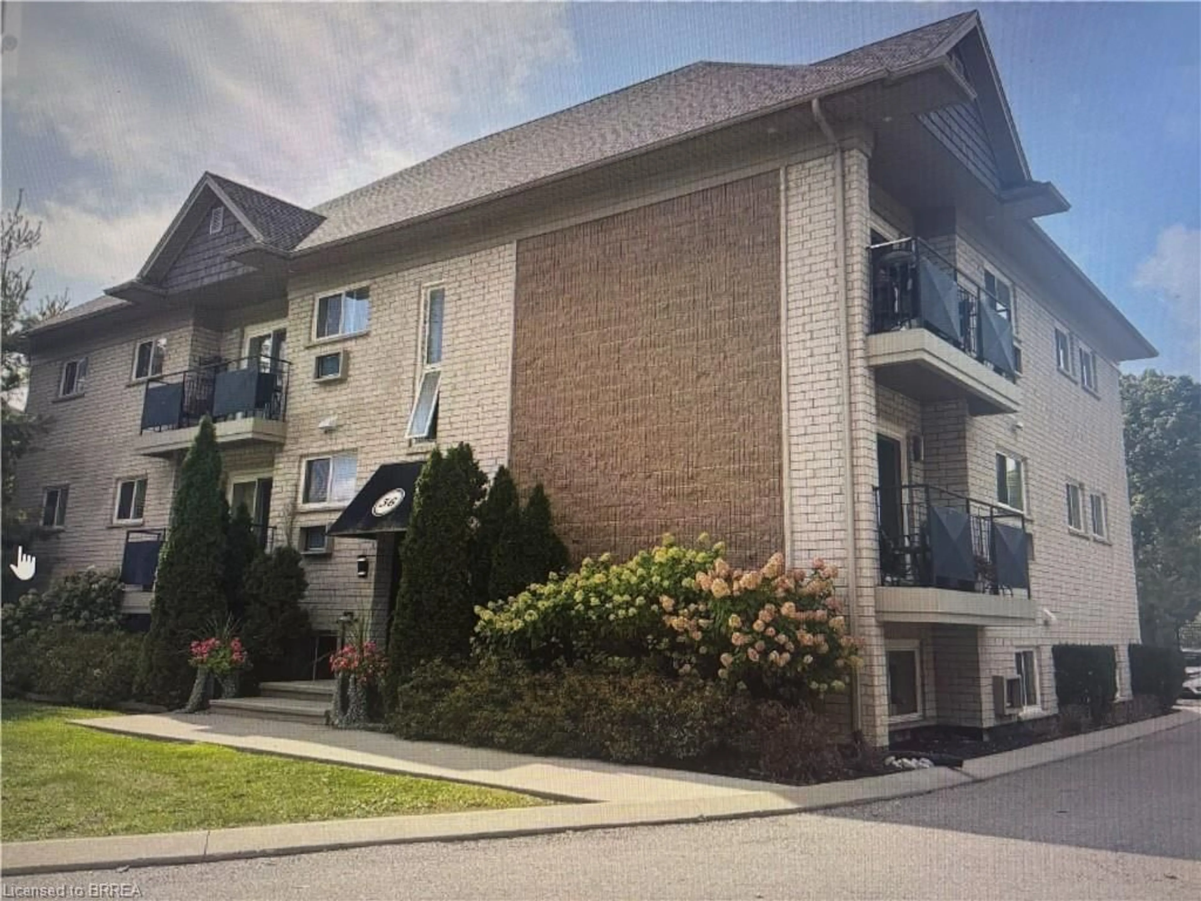 Unknown for 36 Willow St, Paris Ontario N3L 2K6