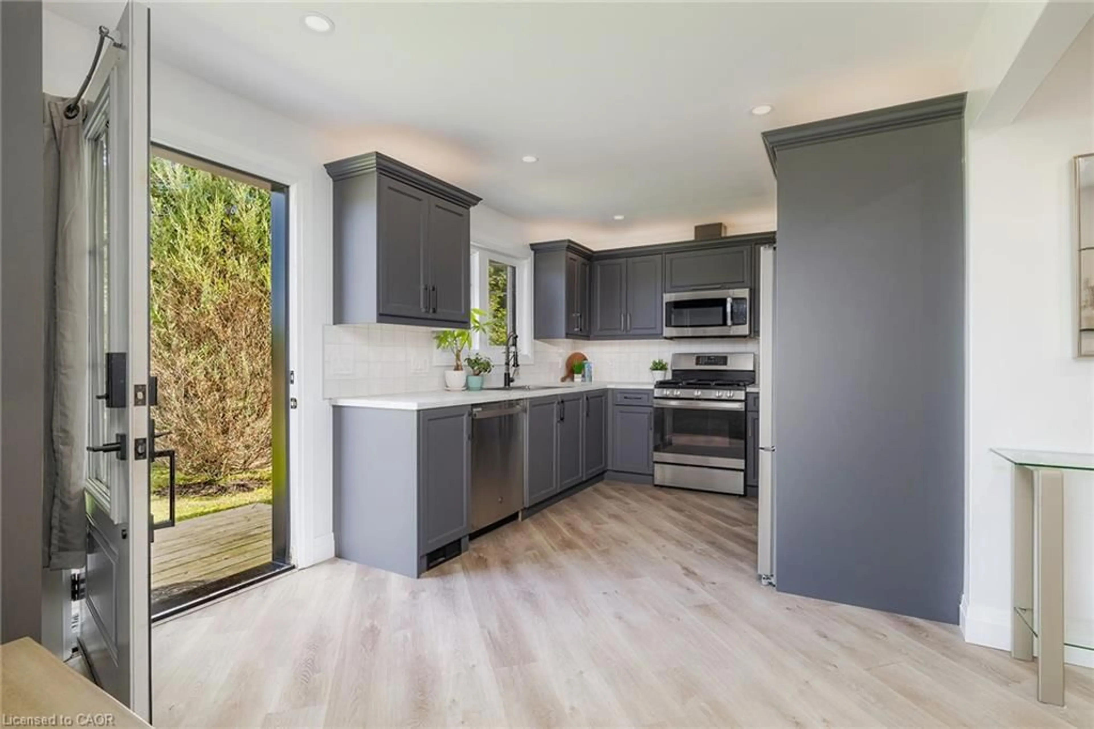 Open concept kitchen, unknown for 401250 Grey 4 Rd, Hanover Ontario N4N 3B8