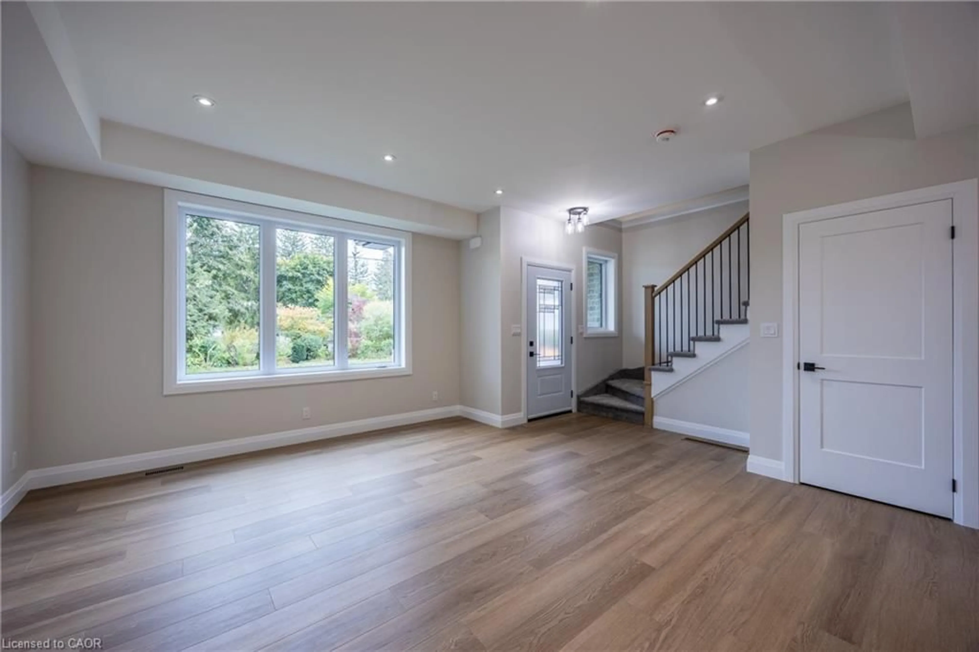 Unknown for 5 Maple Ave, Port Dover Ontario N0A 1N6