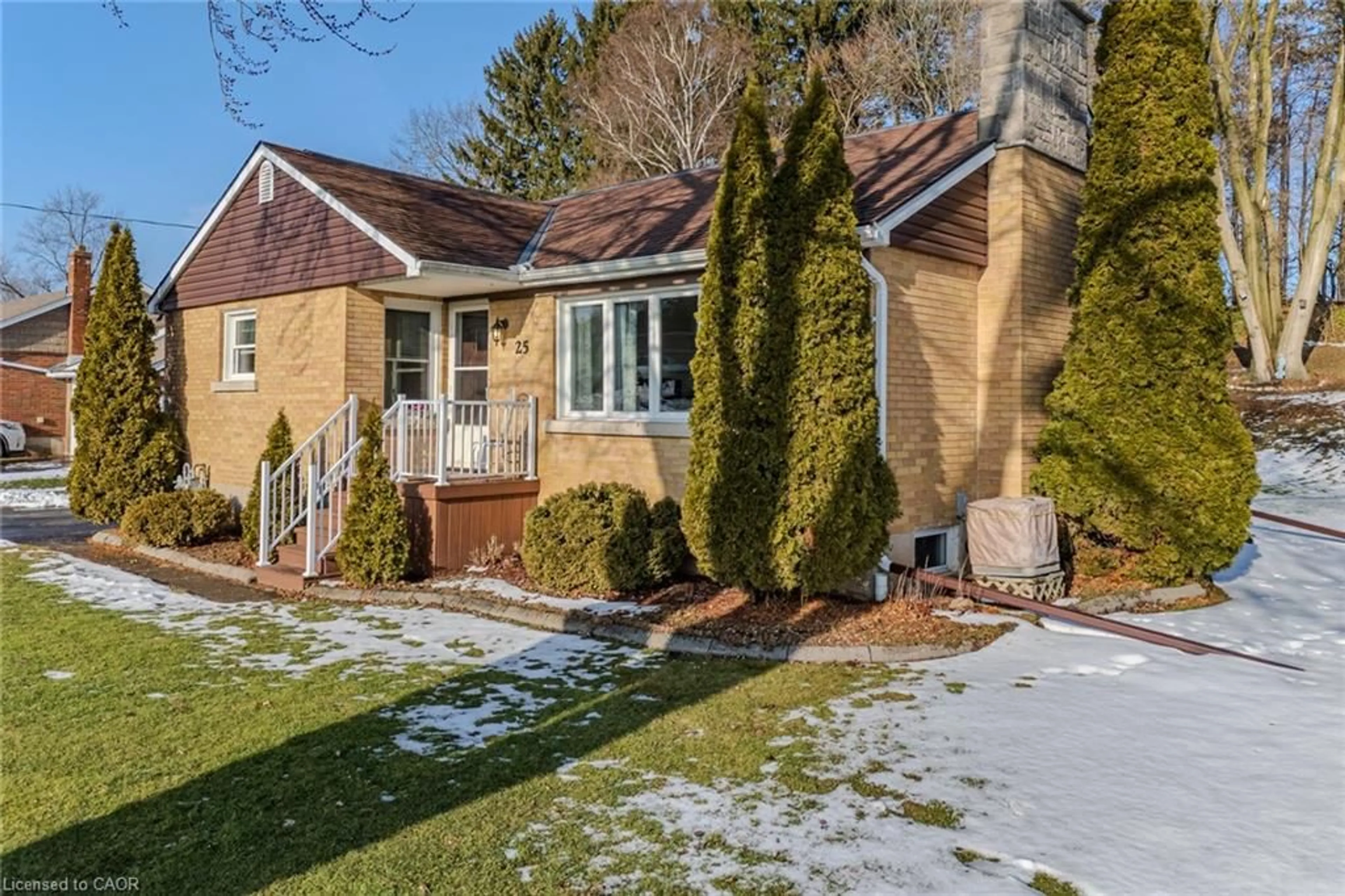 Home with brick exterior material, street for 25 Charlton Cres, Simcoe Ontario N3Y 1A8