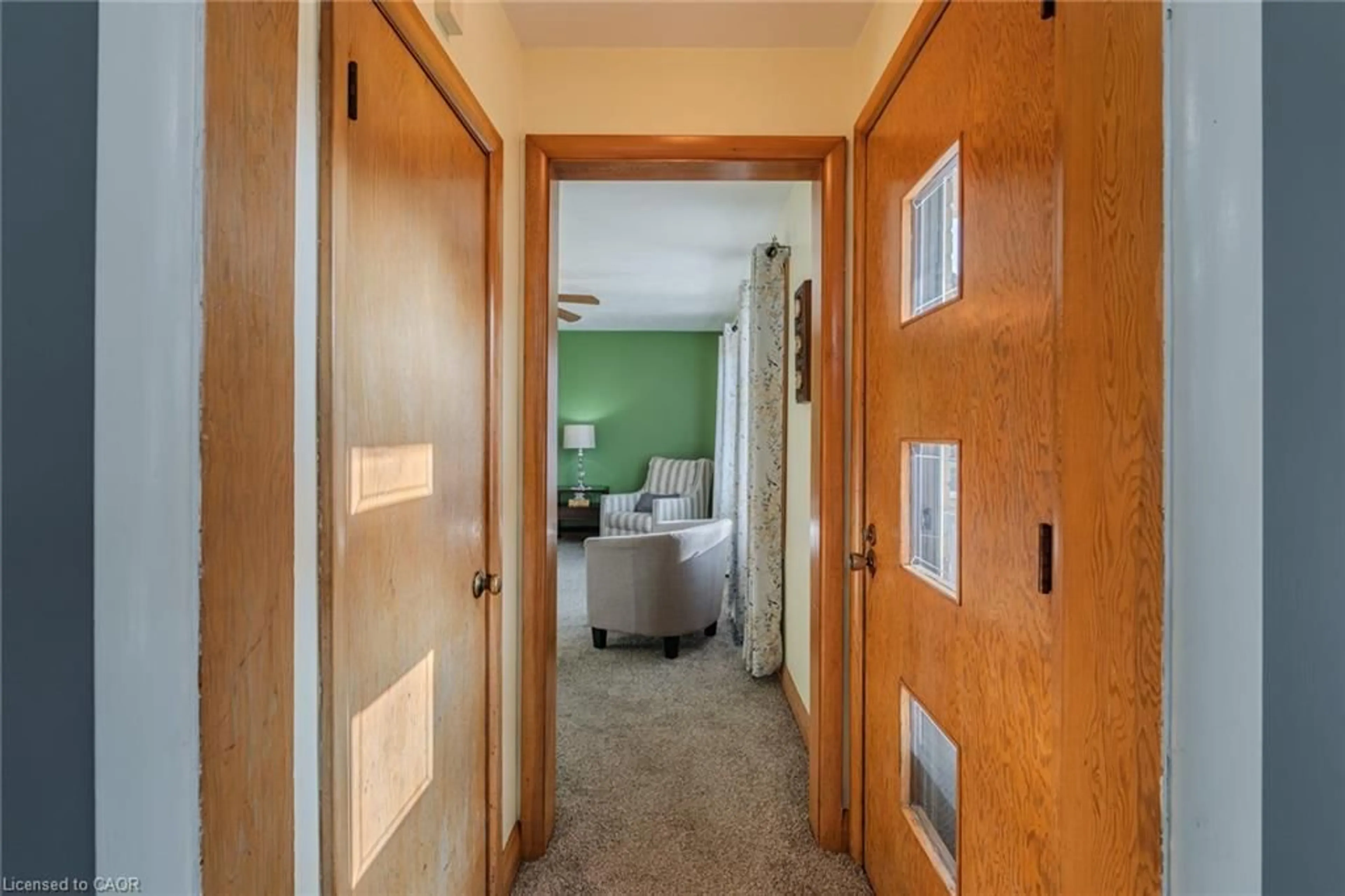 Indoor entryway for 25 Charlton Cres, Simcoe Ontario N3Y 1A8