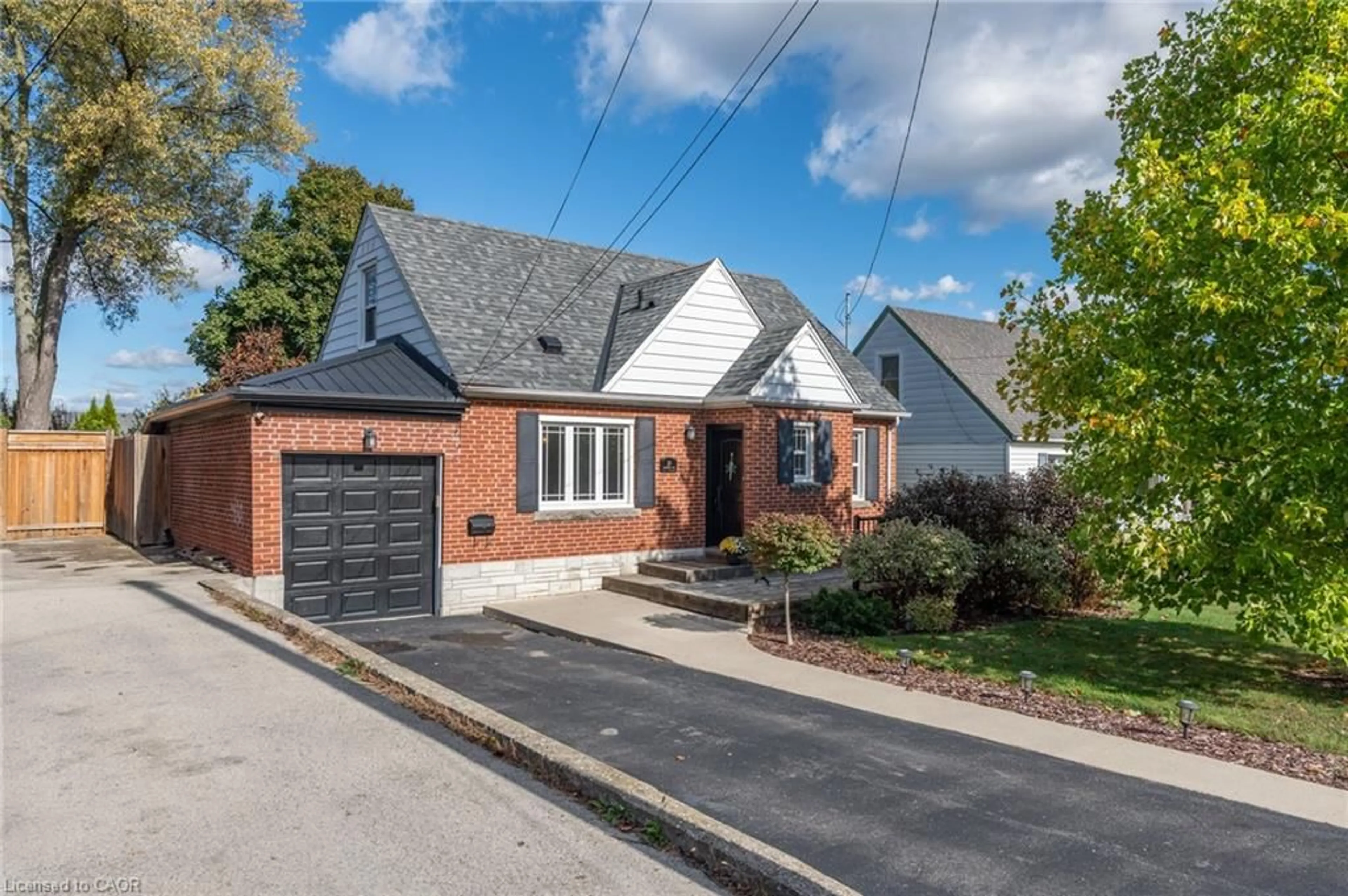 Home with brick exterior material, street for 25 Montrose Ave, Hamilton Ontario L8K 4X9