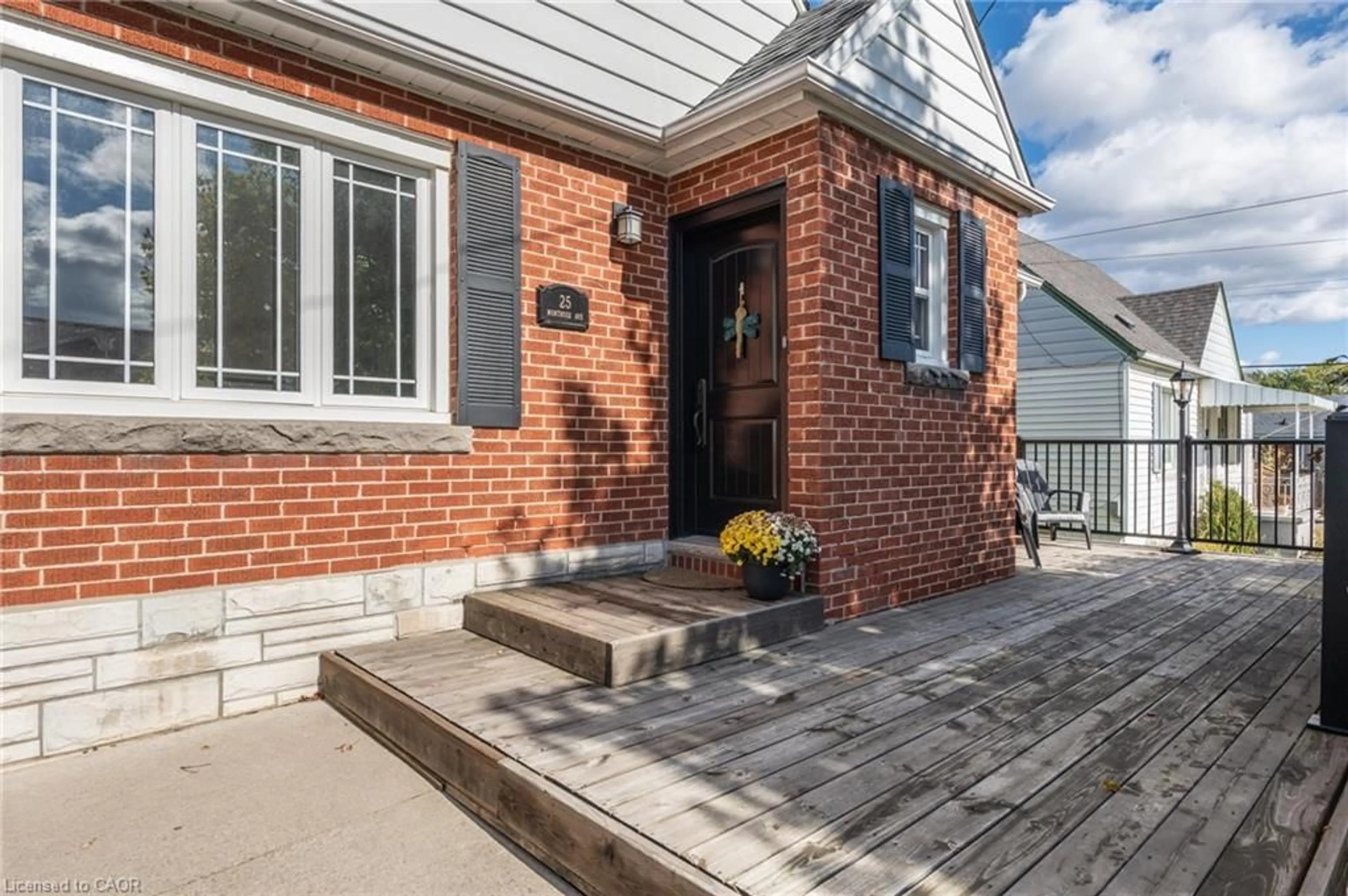 Home with brick exterior material, street for 25 Montrose Ave, Hamilton Ontario L8K 4X9