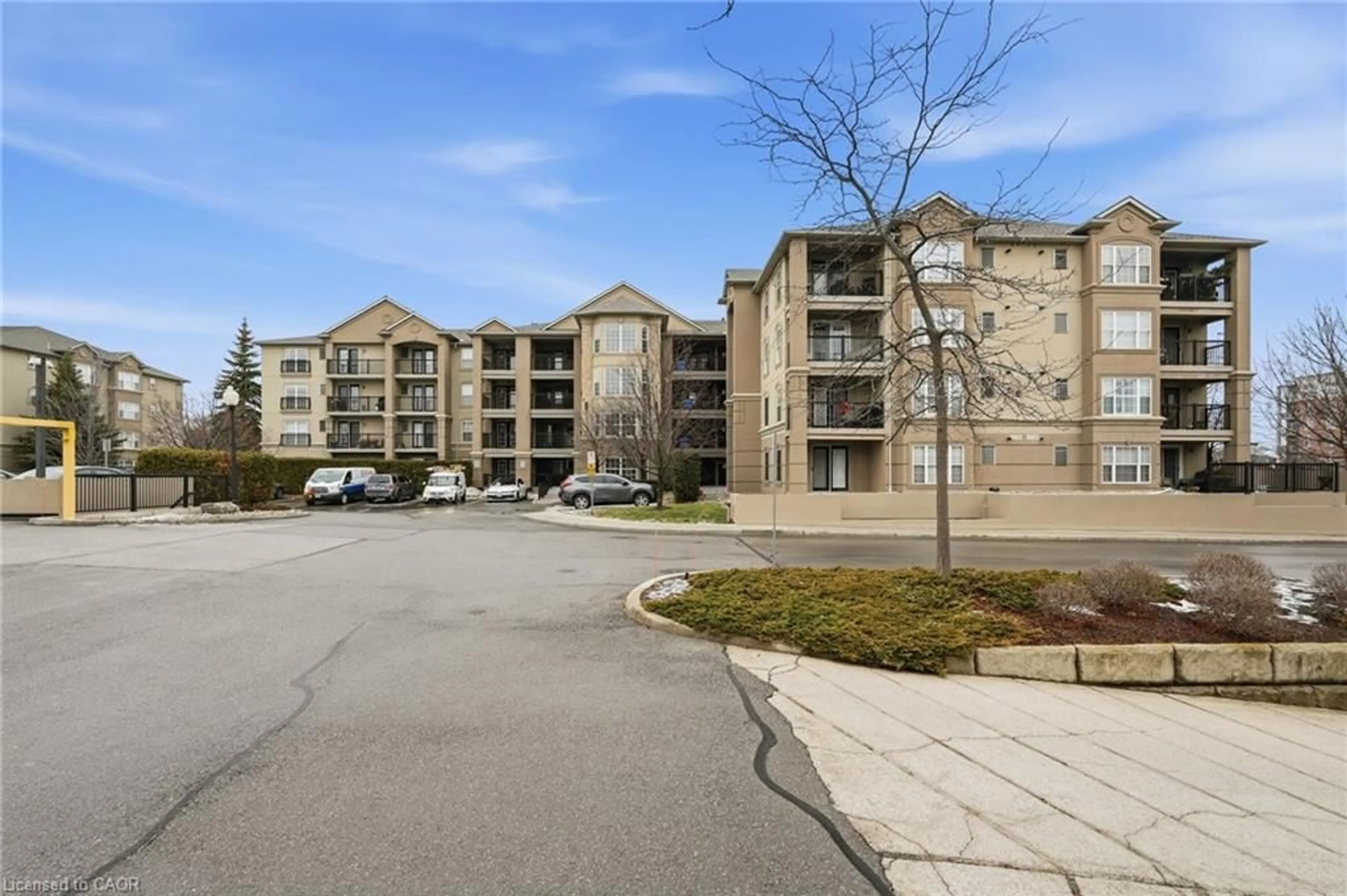 Unknown for 2055 Appleby Line #308, Burlington Ontario L7L 7H1