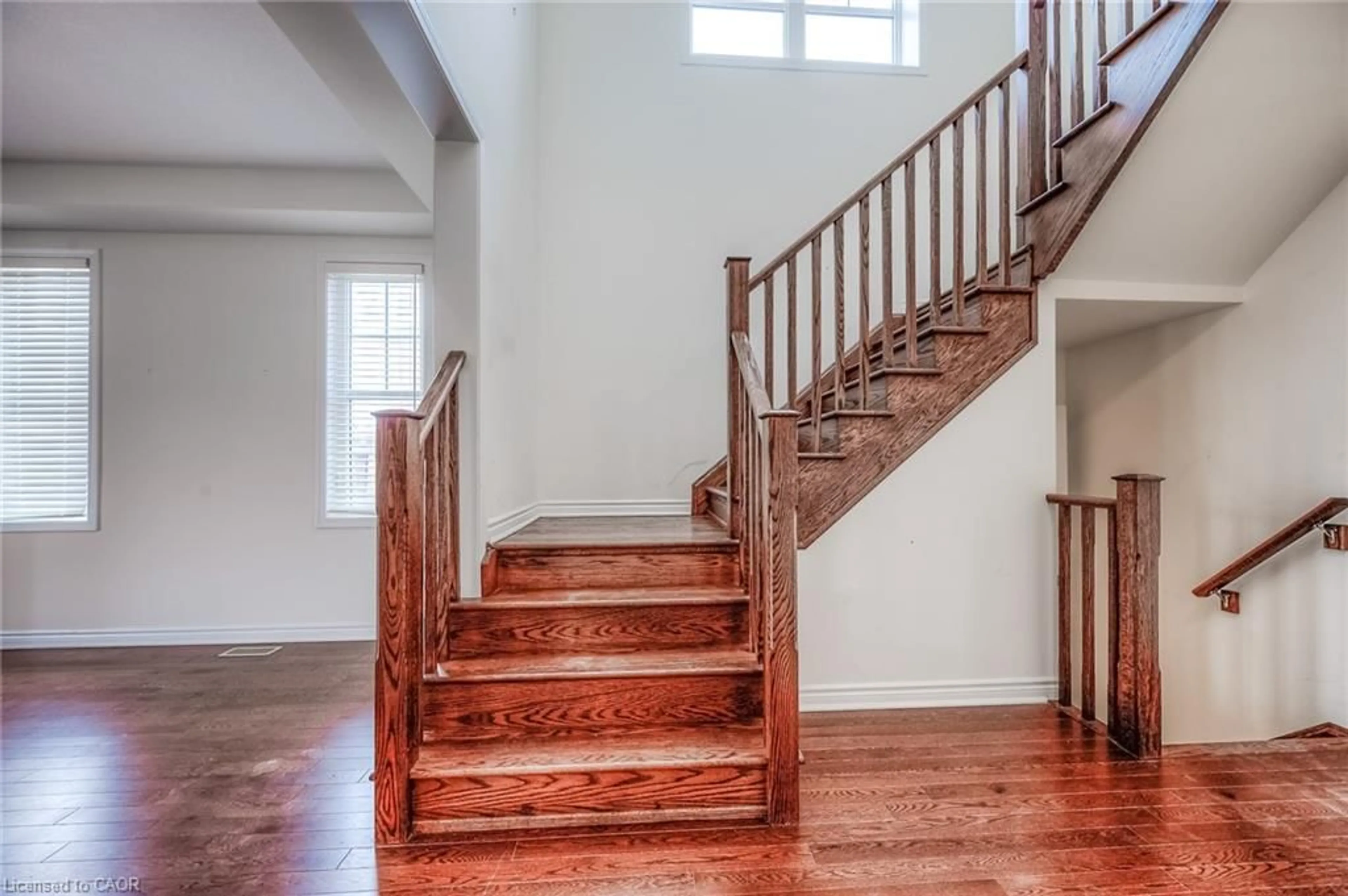 Stairs for 140 Ridge Rd, Cambridge Ontario N3E 0C4