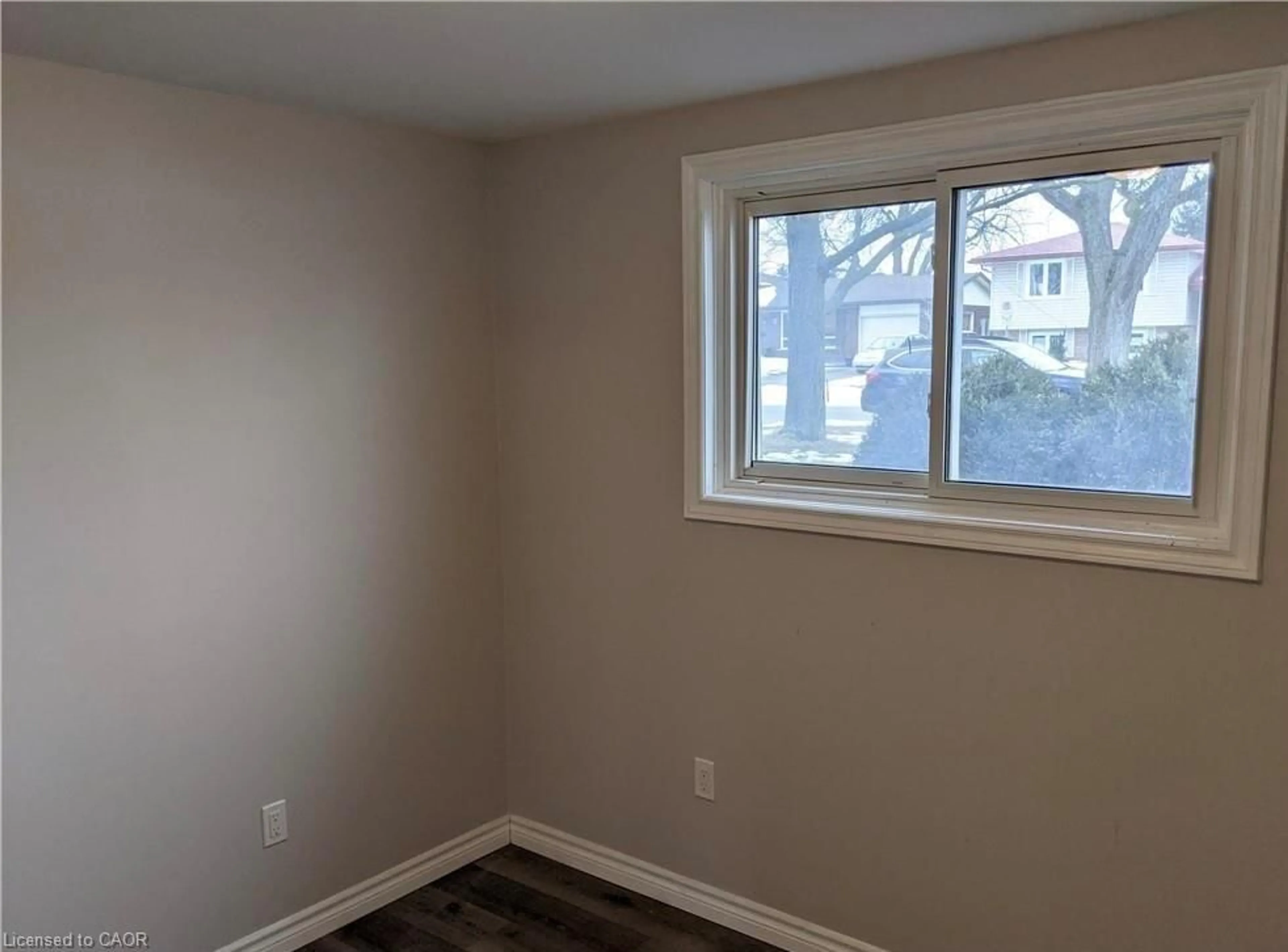 A pic of a room for 34 Preston Pl, Welland Ontario L3C 3K3