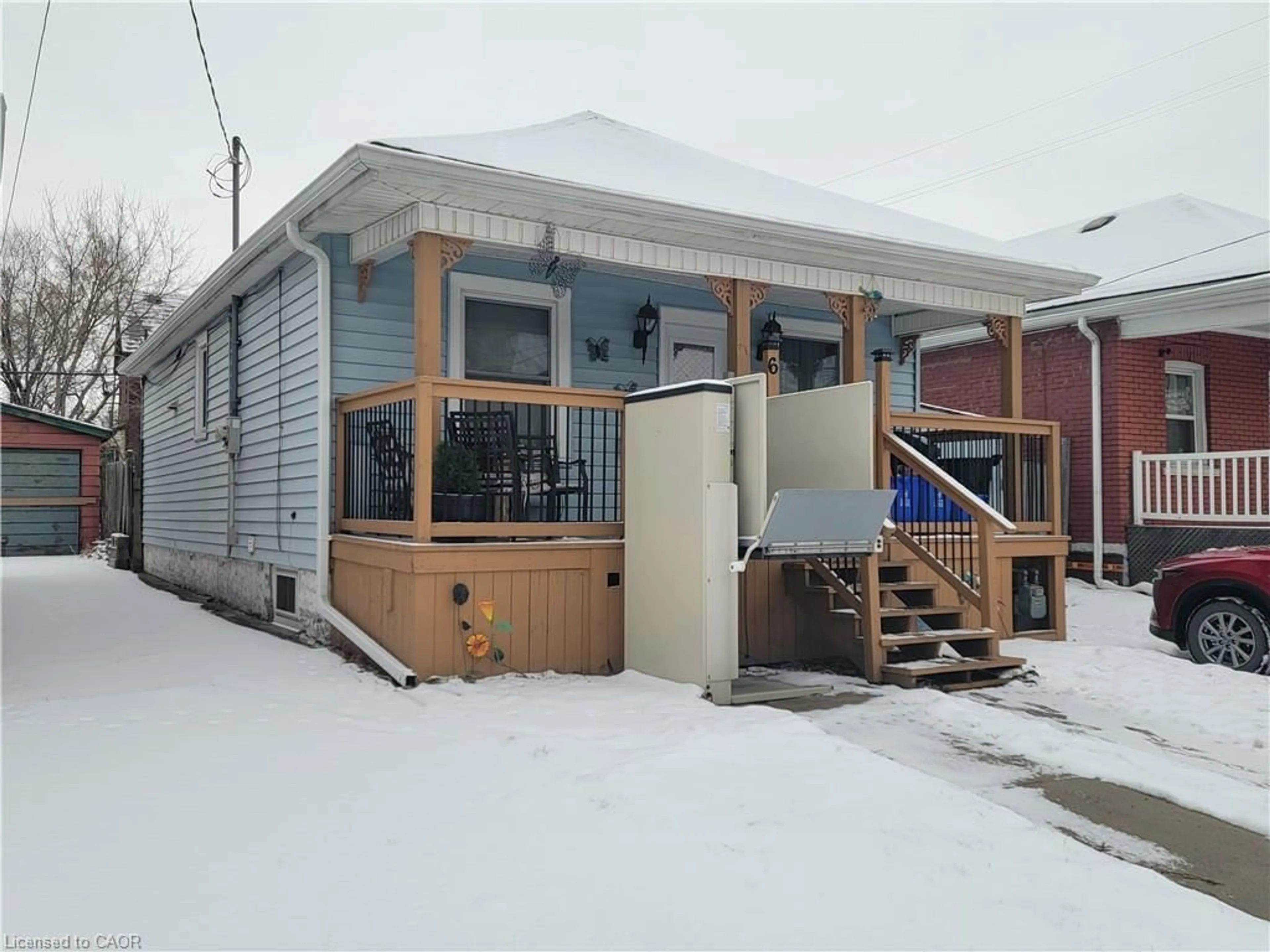 Unknown for 6 Cluny Ave, Hamilton Ontario L8L 3H8