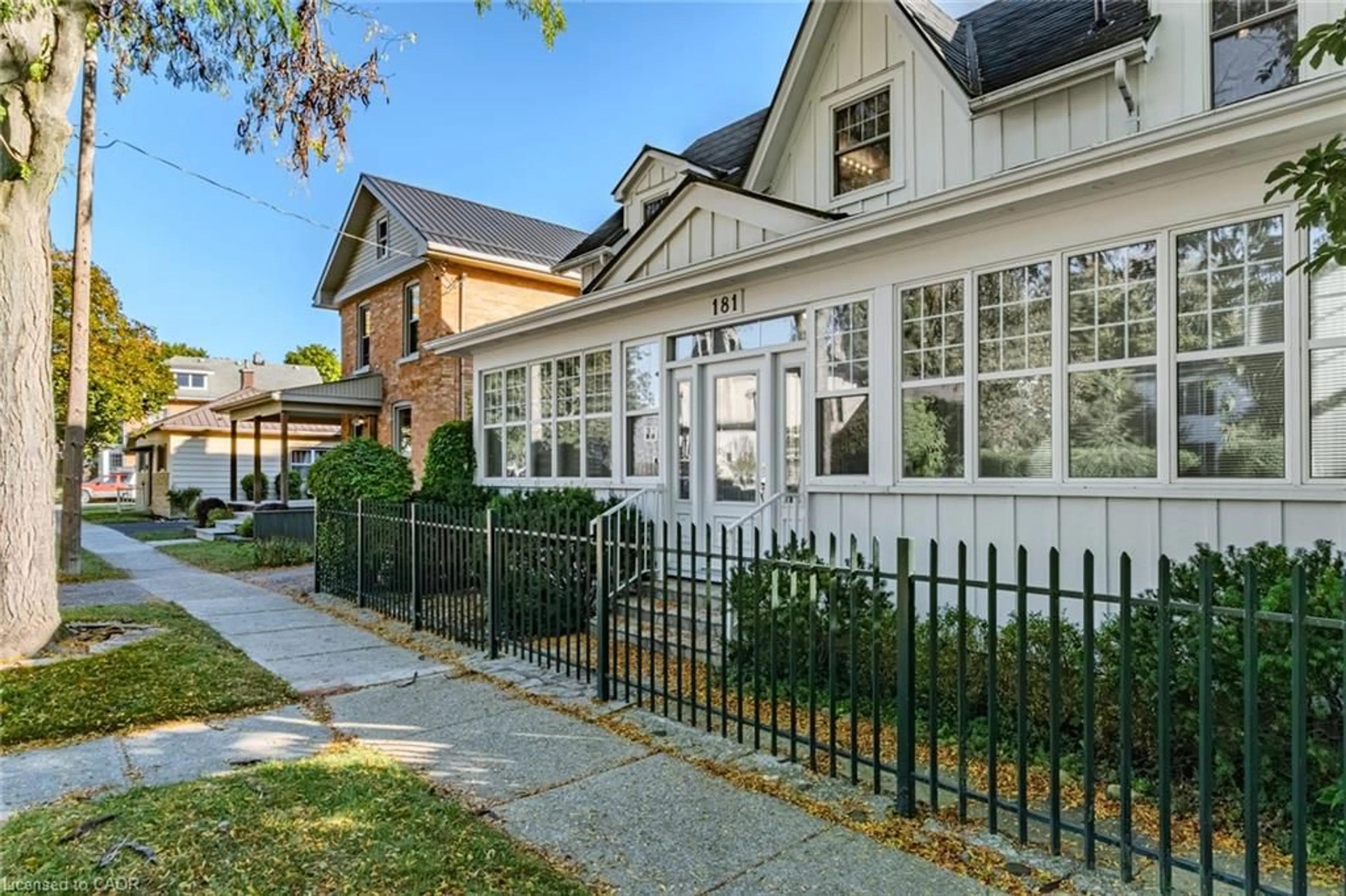 Home with brick exterior material, street for 181 Talbot St, Simcoe Ontario N3Y 2Z8