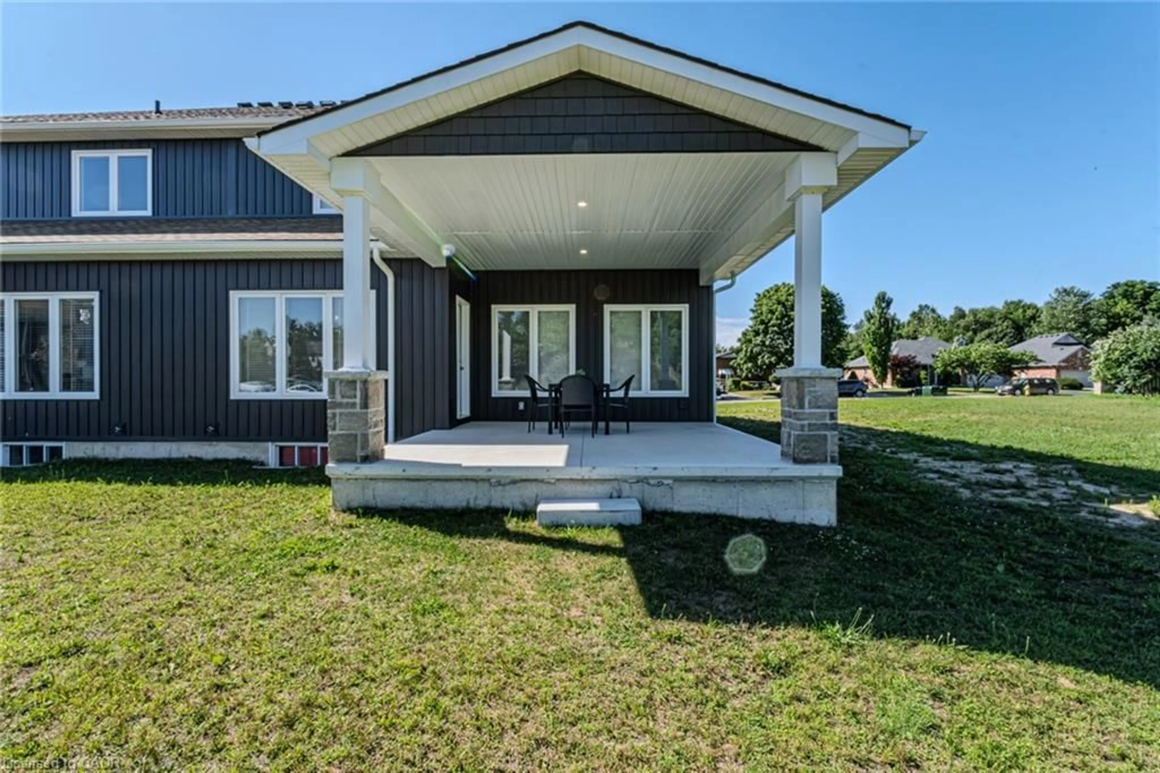 Patio, unknown for 7B Yeager Ave, Simcoe Ontario N3Y 5N4