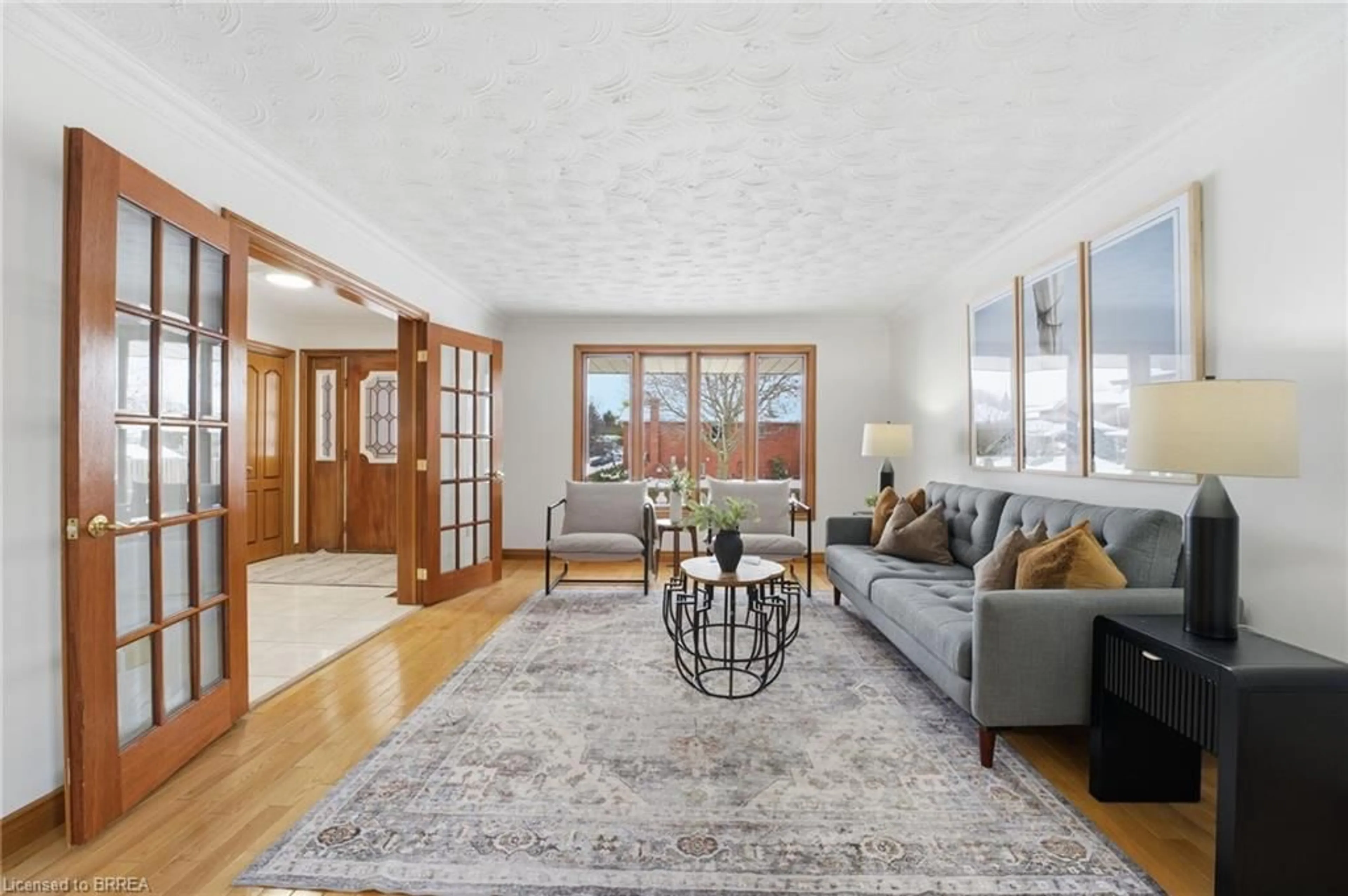 Living room with furniture, unknown for 75 Ludlow Cres, Brantford Ontario N3P 1X2