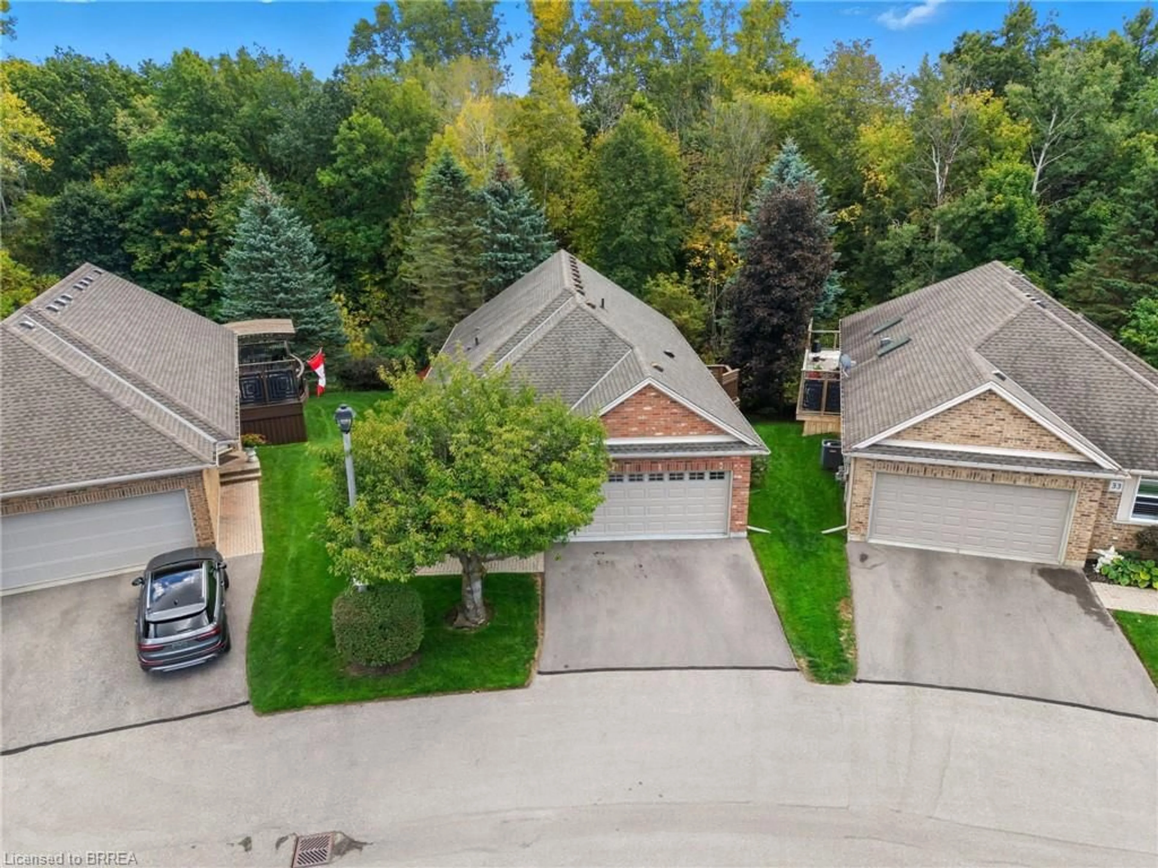 A pic from outside/outdoor area/front of a property/back of a property/a pic from drone, street for 422 Powerline Rd #34, Brantford Ontario N3R 8A1