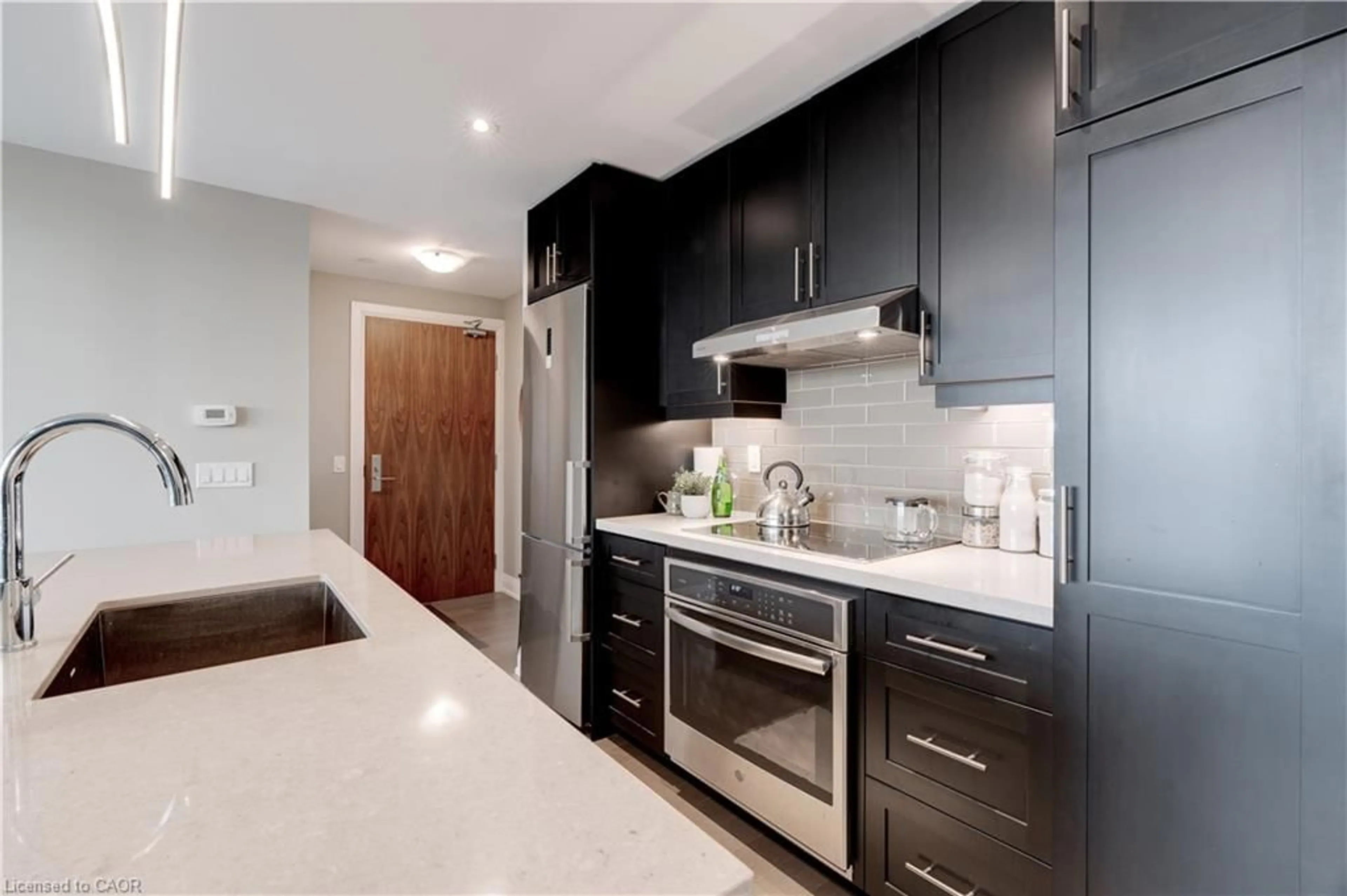 Contemporary kitchen, unknown for 2025 Maria St #1001, Burlington Ontario L7R 0E9