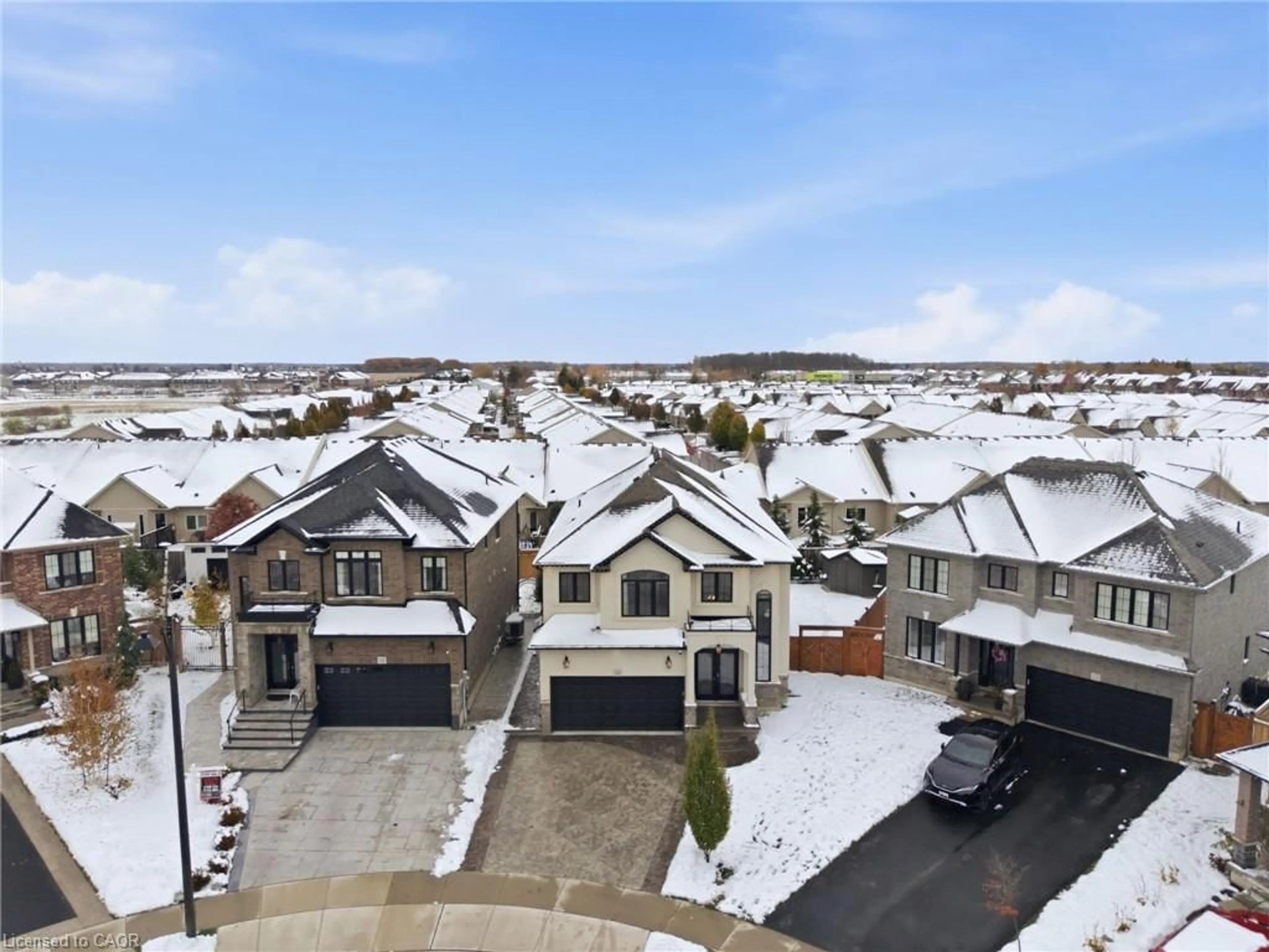 A pic from outside/outdoor area/front of a property/back of a property/a pic from drone, street for 16 Festival Way, Binbrook Ontario L0R 1C0