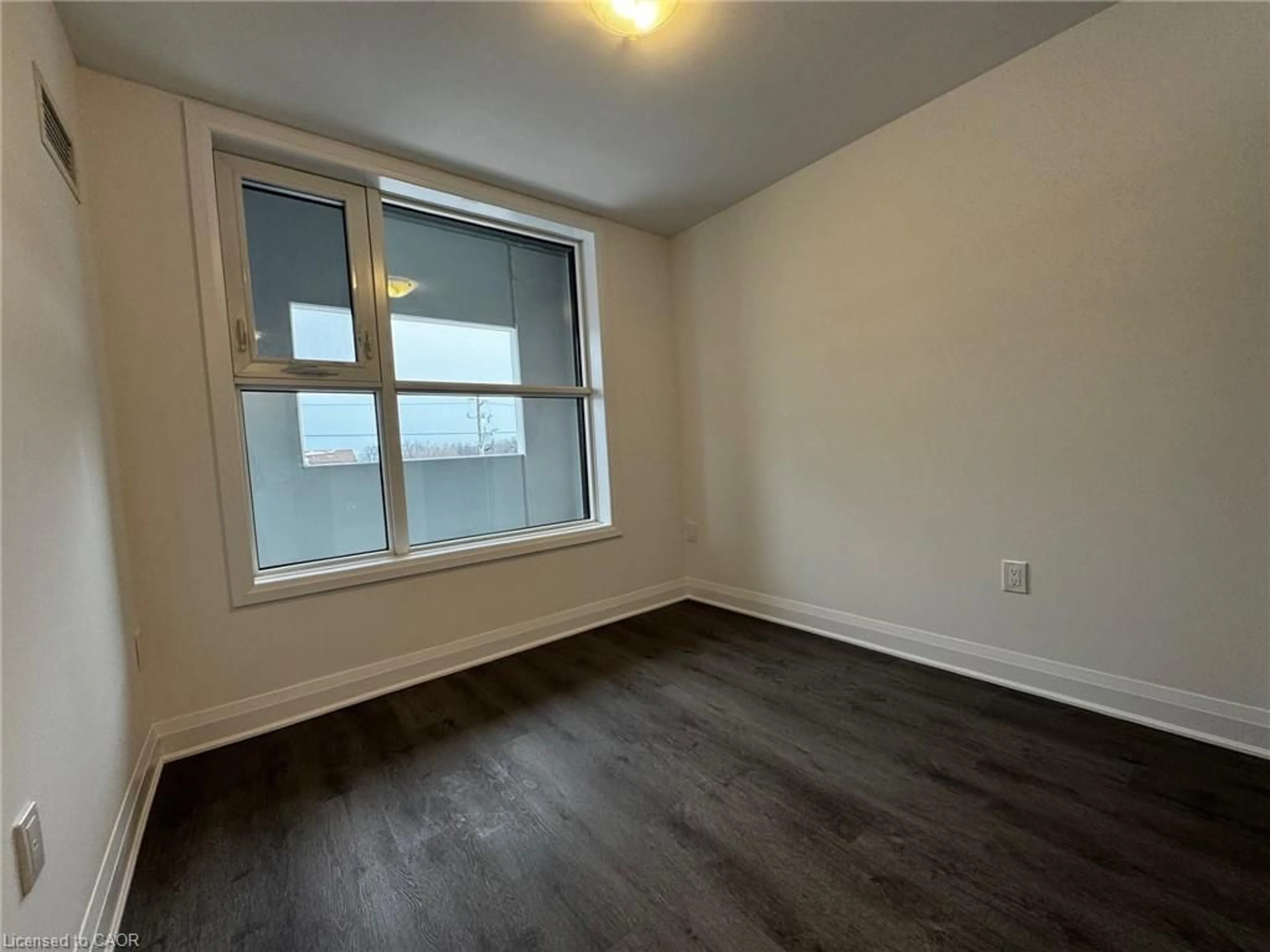 A pic of a room for 1936 Rymal Rd #209, Hamilton Ontario L0R 1P0