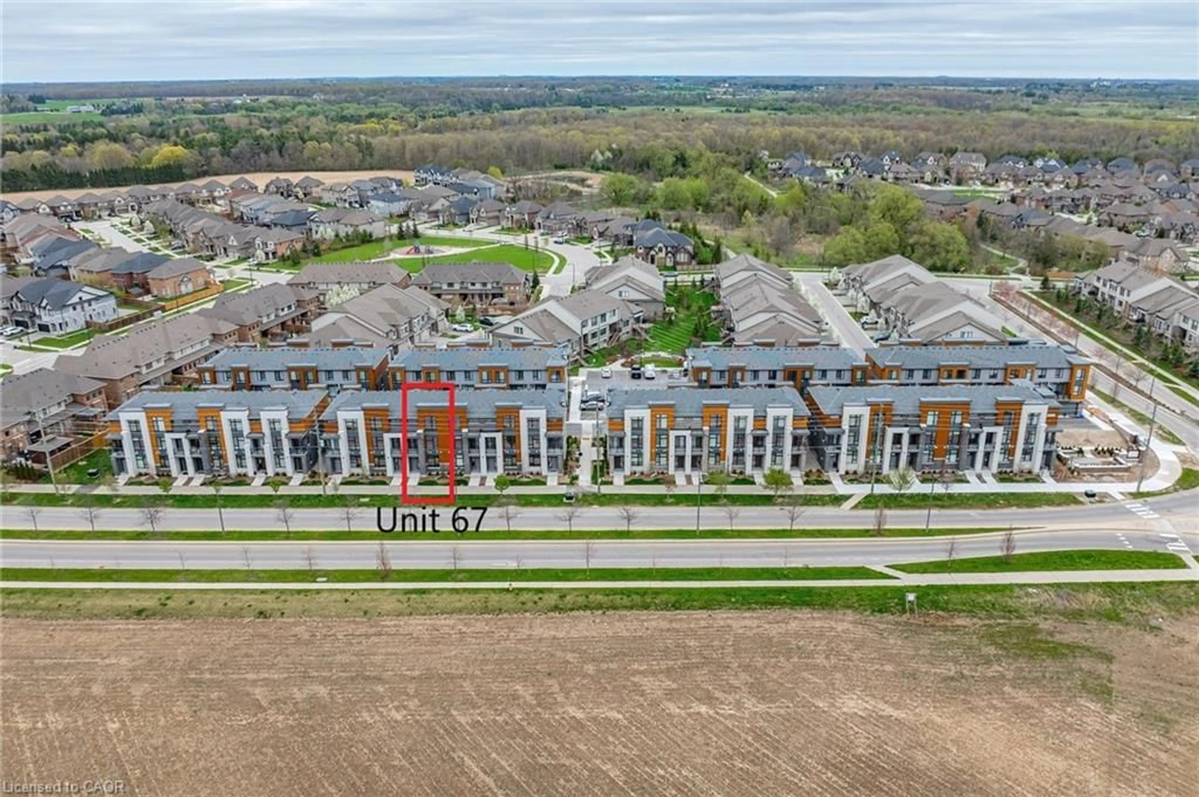A pic from outside/outdoor area/front of a property/back of a property/a pic from drone, unknown for 271 Grey Silo Rd #67, Waterloo Ontario N2K 0E9