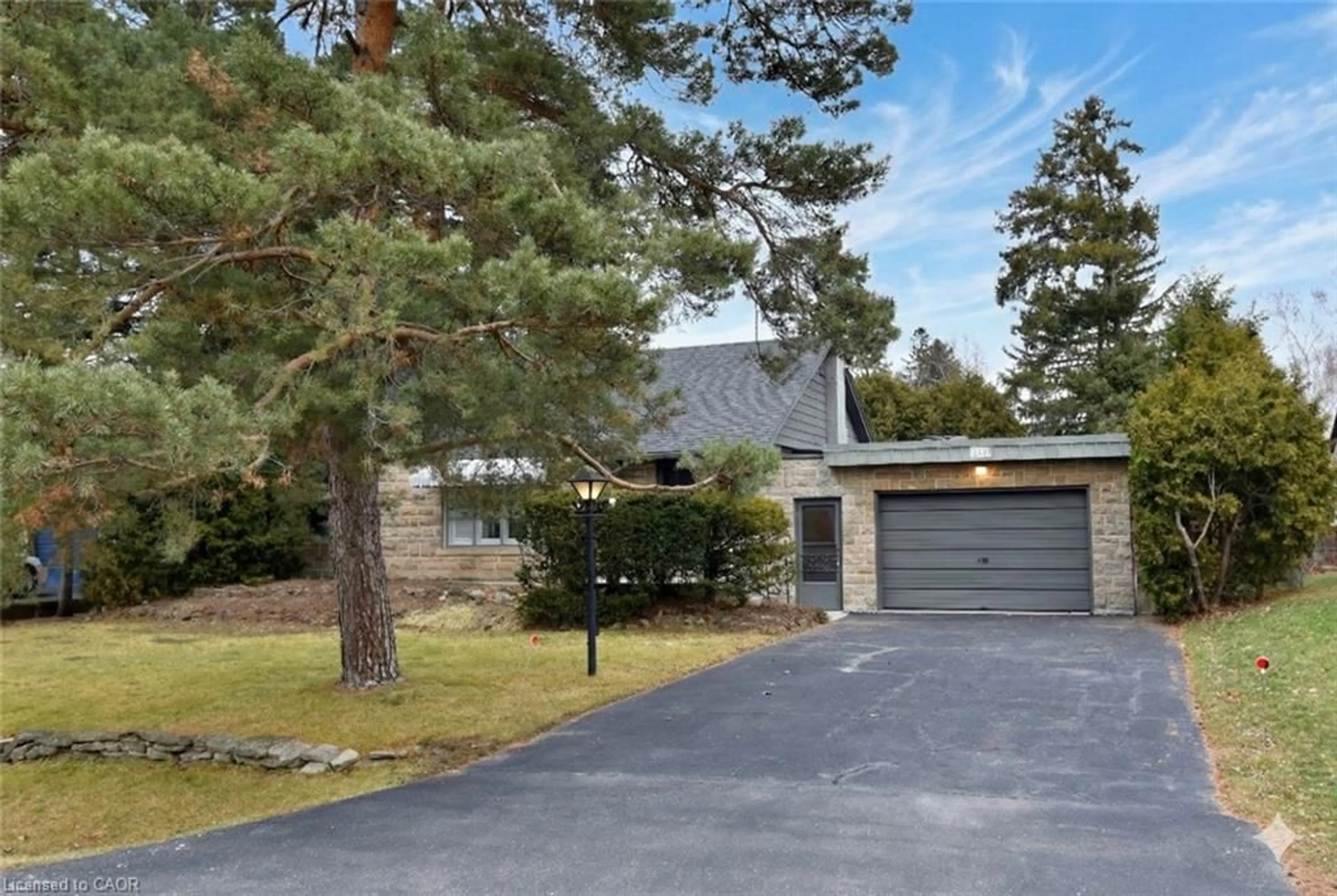 Unknown for 959 Easterbrook Ave, Burlington Ontario L7T 1P9