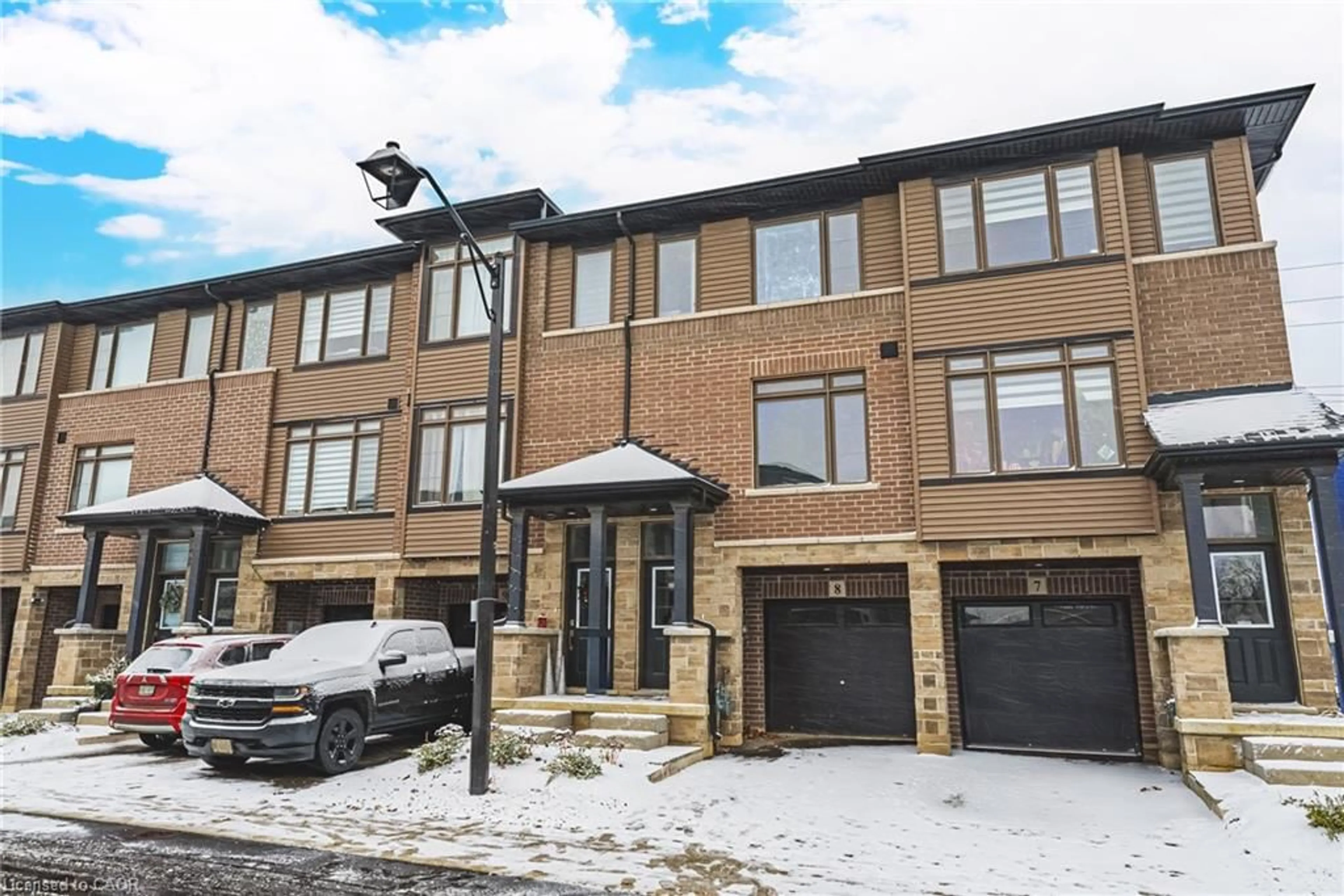 Home with brick exterior material, street for 120 Court Dr #8, Paris Ontario N3L 0N2