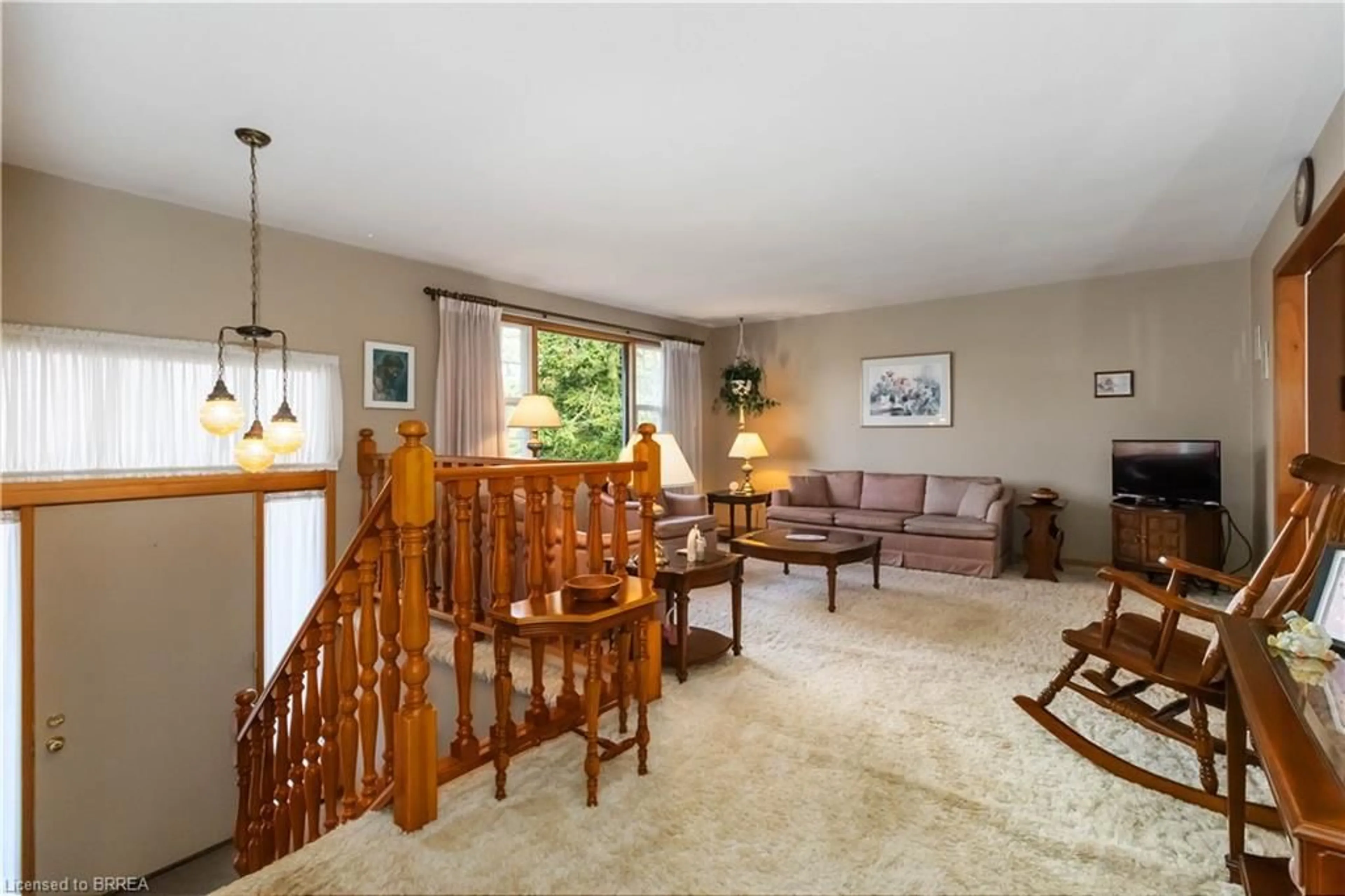 Living room with furniture, unknown for 725 Hwy 54, Brantford Ontario N3S 0G2