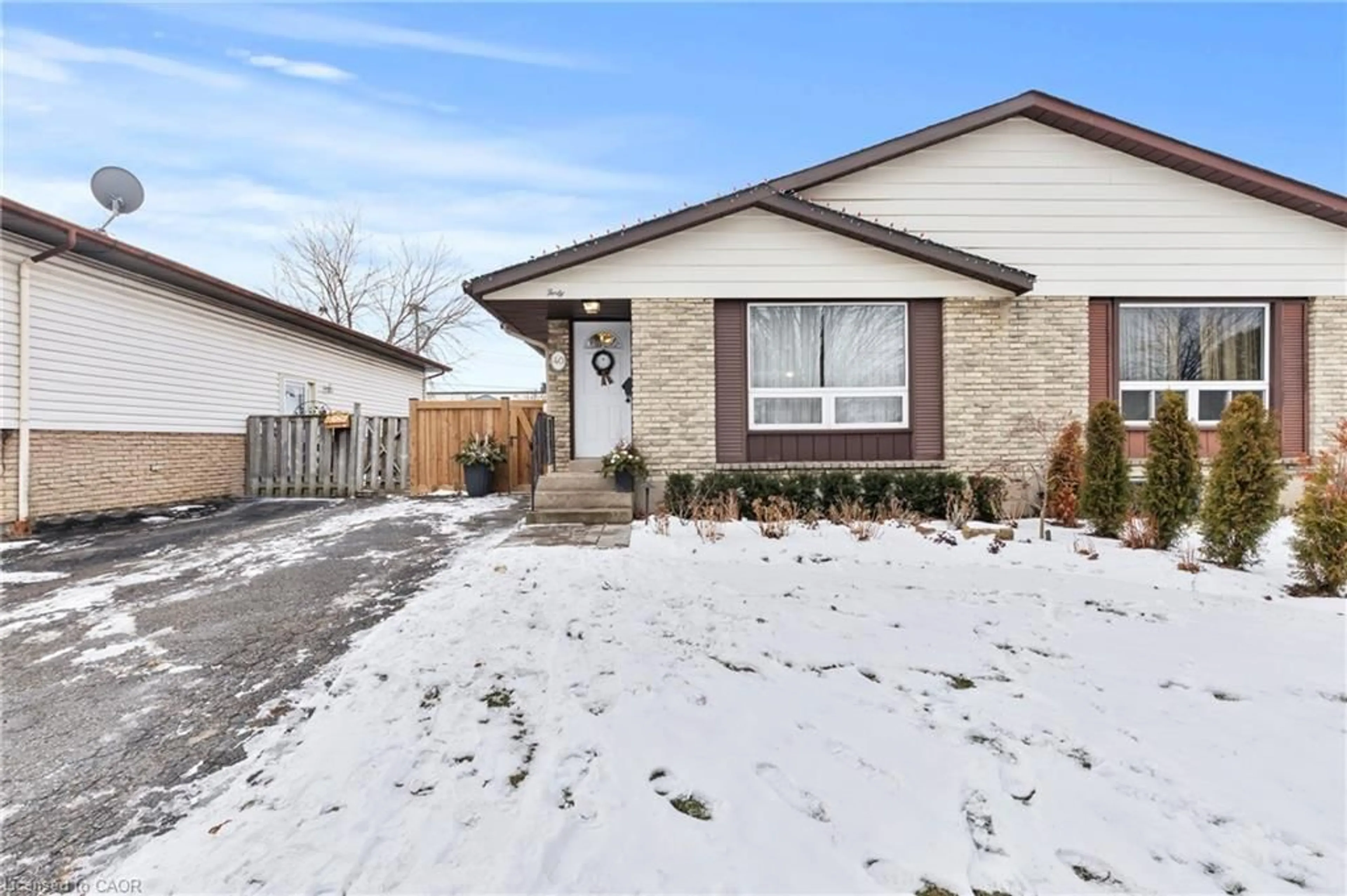 Home with brick exterior material, street for 40 Bula Dr, St. Catharines Ontario L2N 6R6