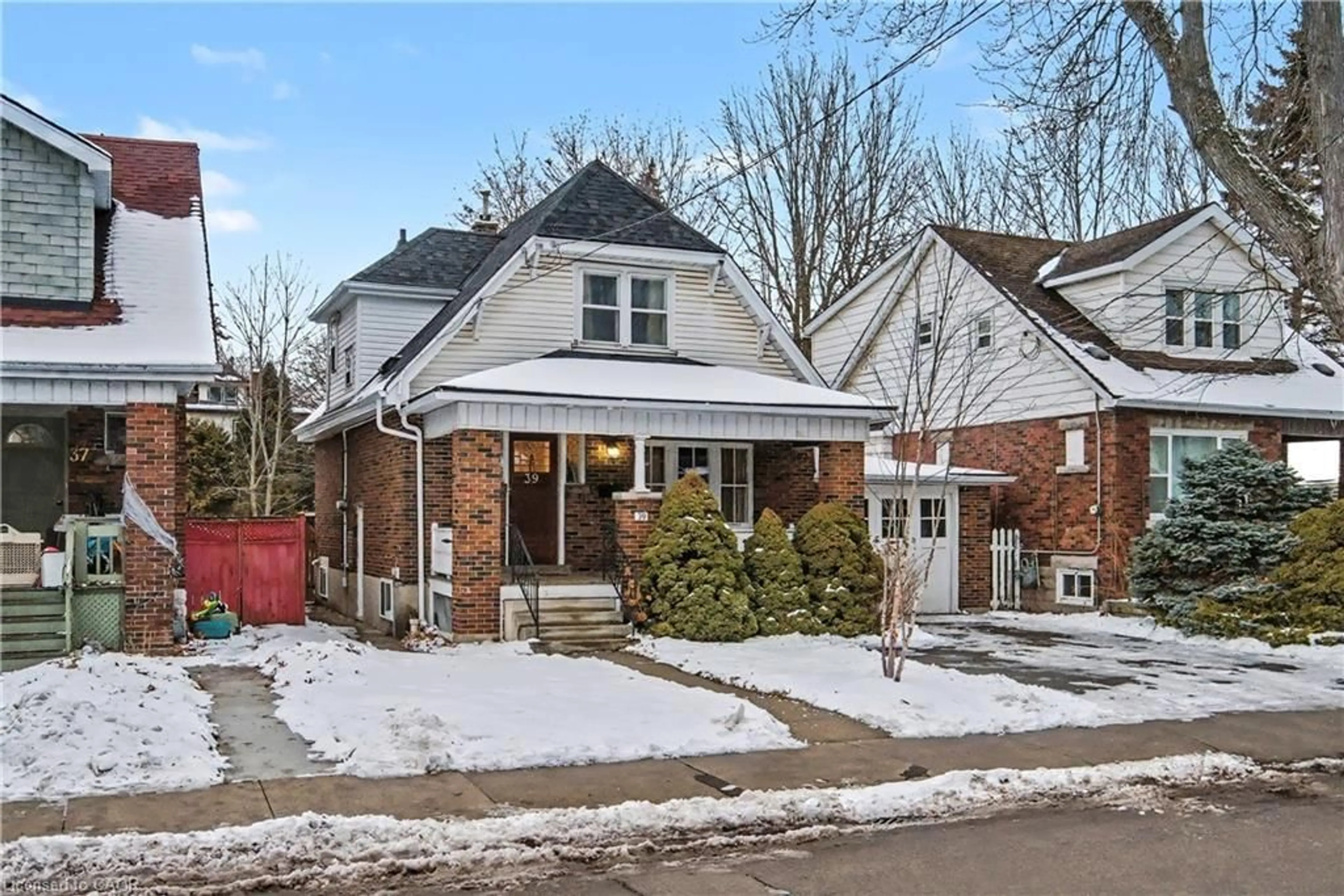 Home with brick exterior material, street for 39 Haddon Ave, Hamilton Ontario L8S 4A2