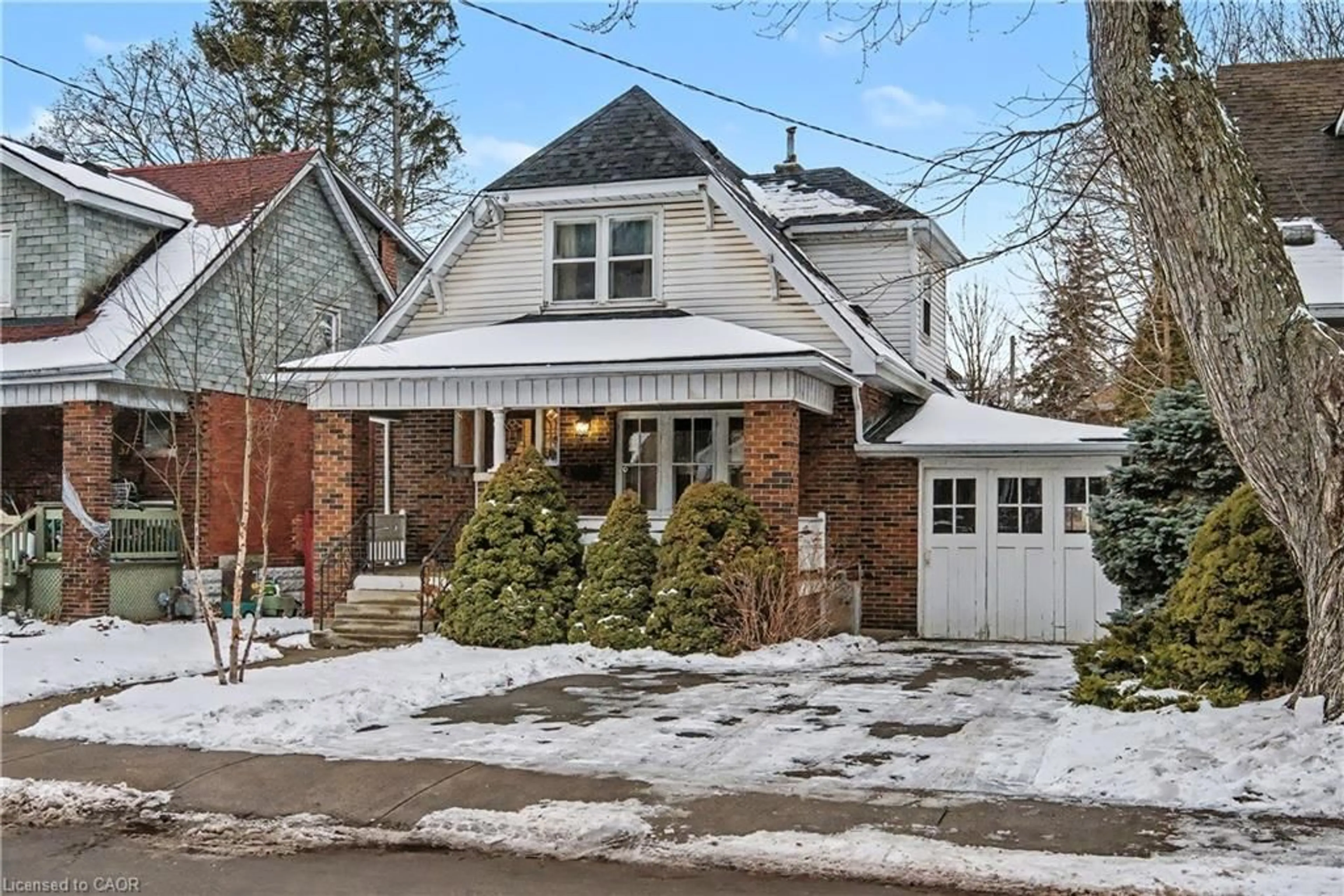 Home with brick exterior material, street for 39 Haddon Ave, Hamilton Ontario L8S 4A2