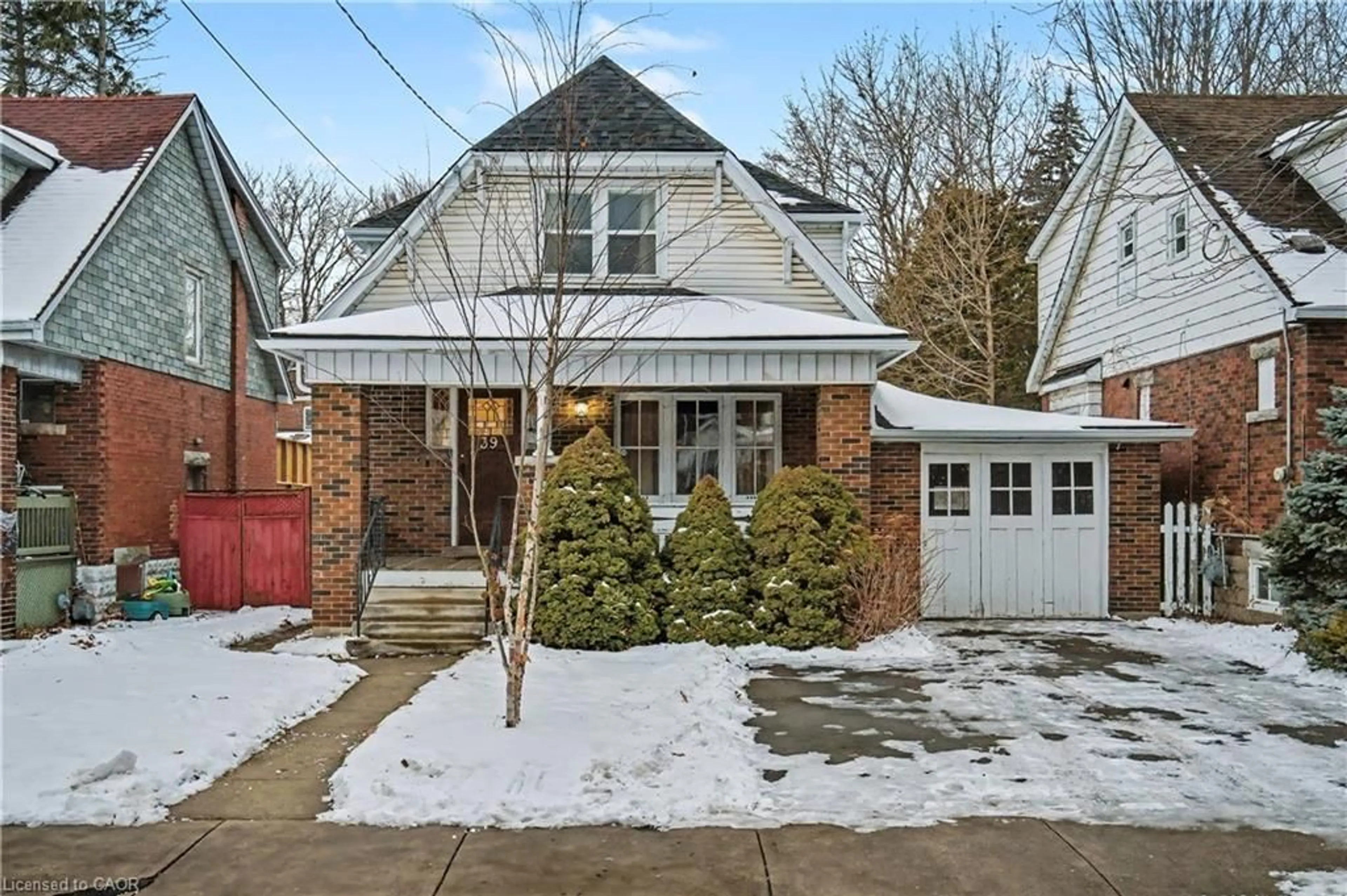 Home with brick exterior material, street for 39 Haddon Ave, Hamilton Ontario L8S 4A2