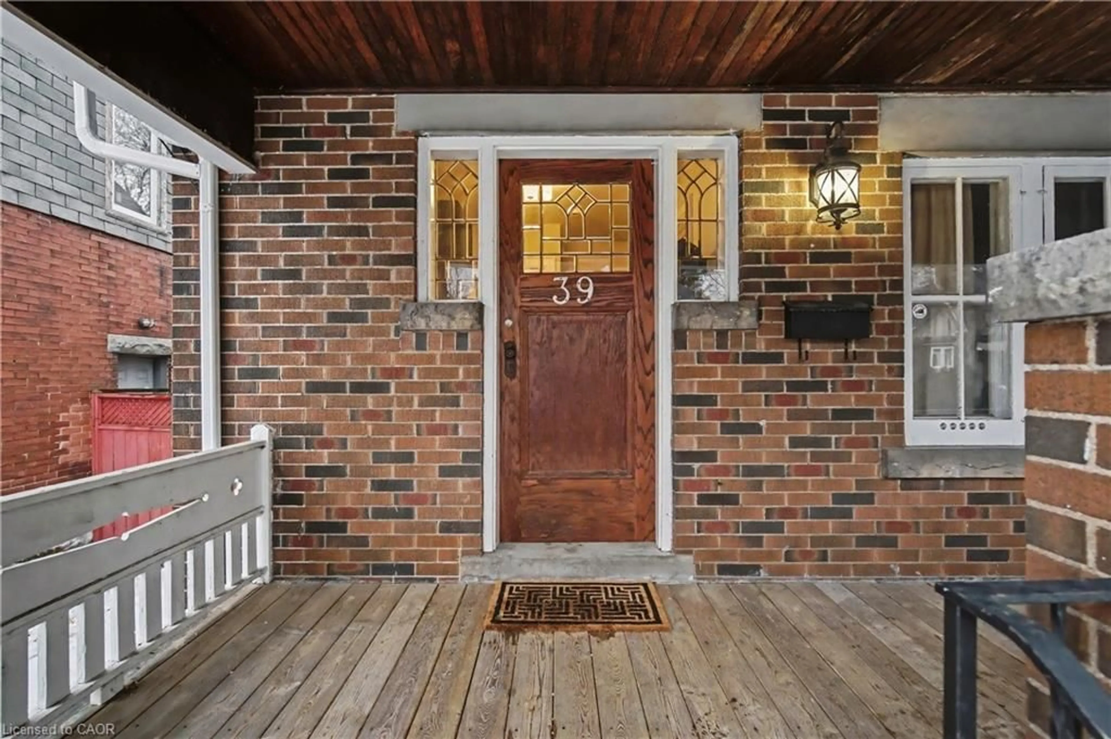 Indoor entryway for 39 Haddon Ave, Hamilton Ontario L8S 4A2