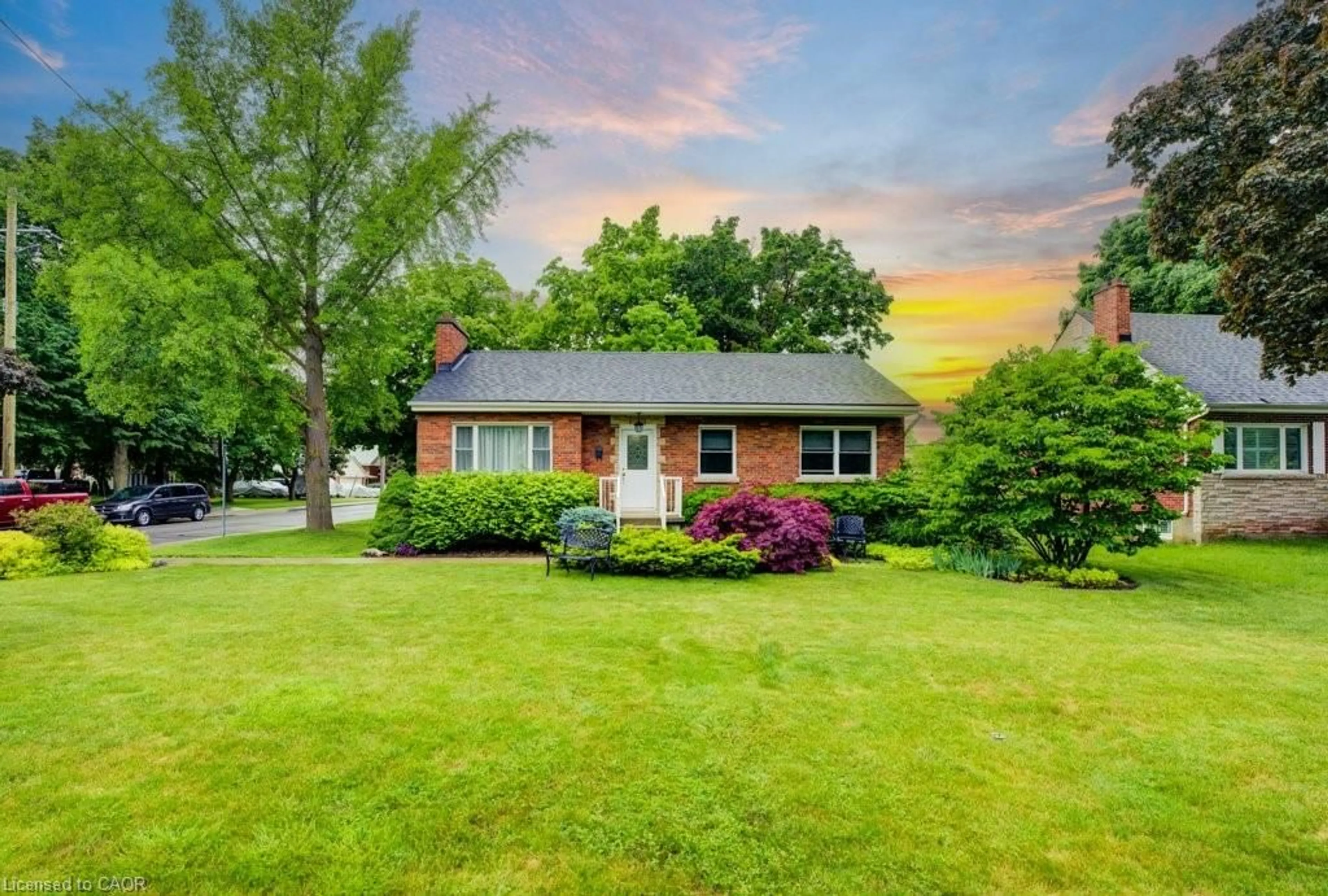 Unknown for 1 Bryant Crt, Hamilton Ontario L8K 4A9