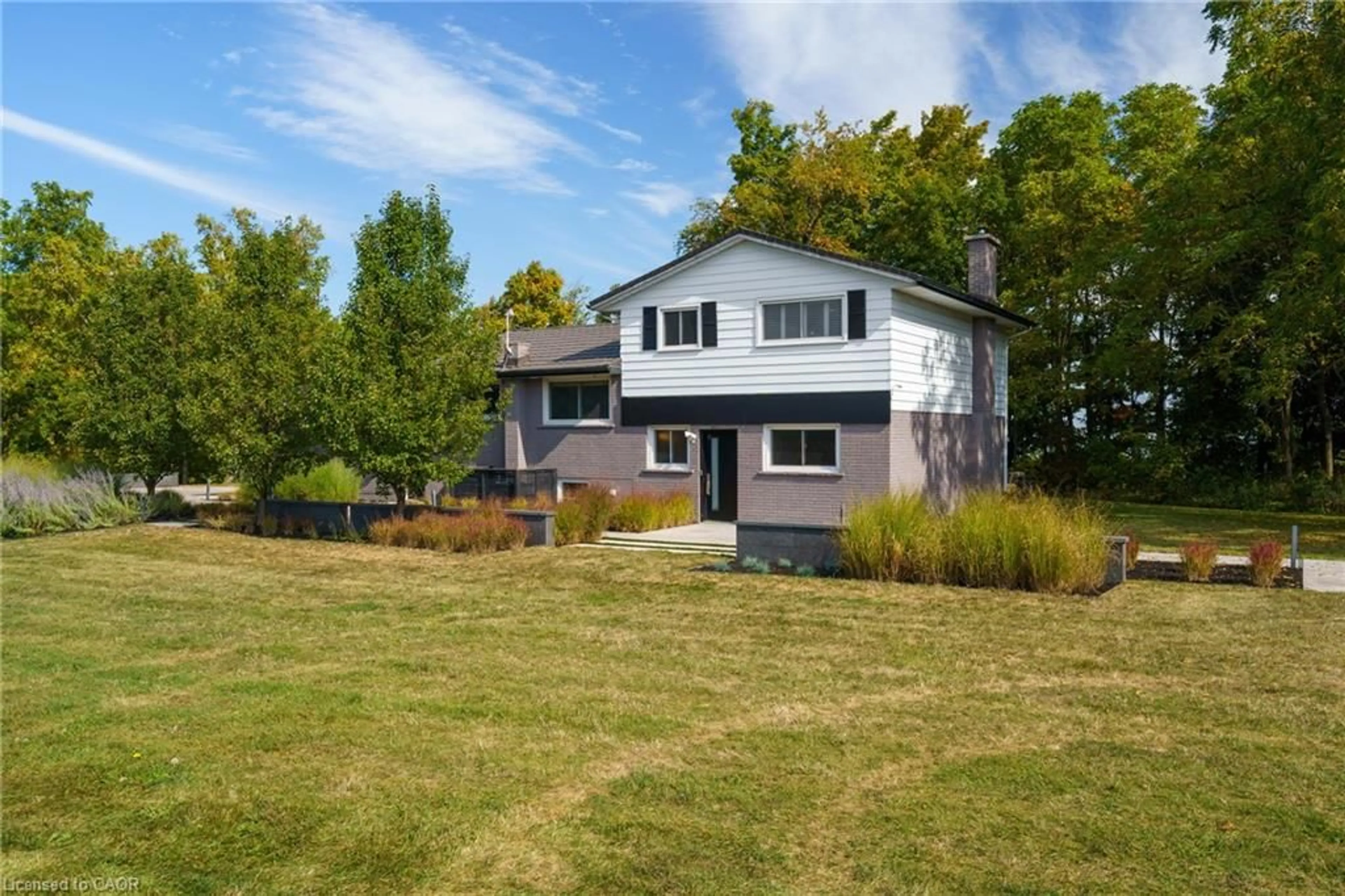 Home with vinyl exterior material, unknown for 4373 Thirty Rd, Beamsville Ontario L0R 1B2