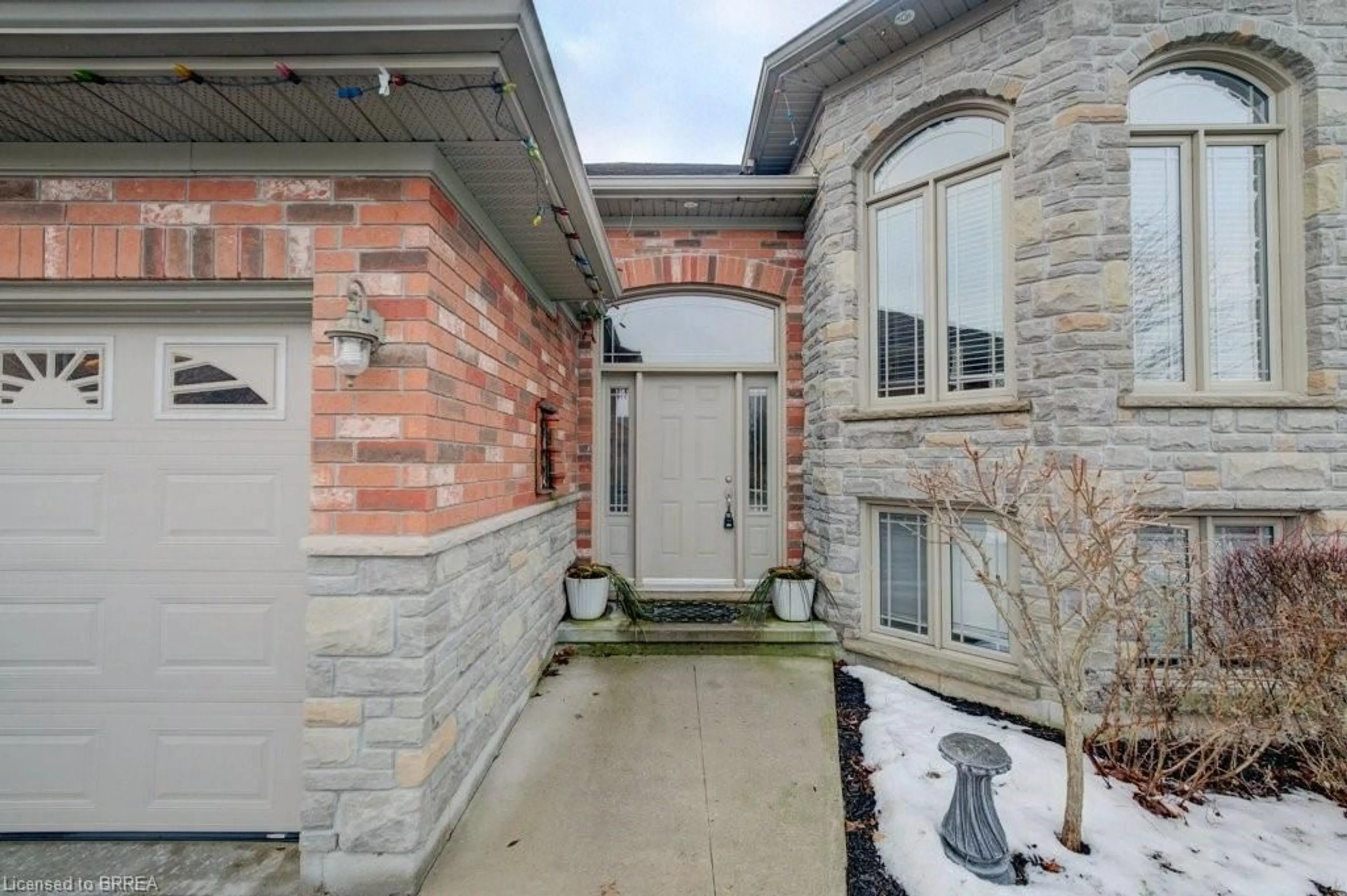 Home with brick exterior material, street for 48 Willowdale Cres, Port Dover Ontario N0A 1N5